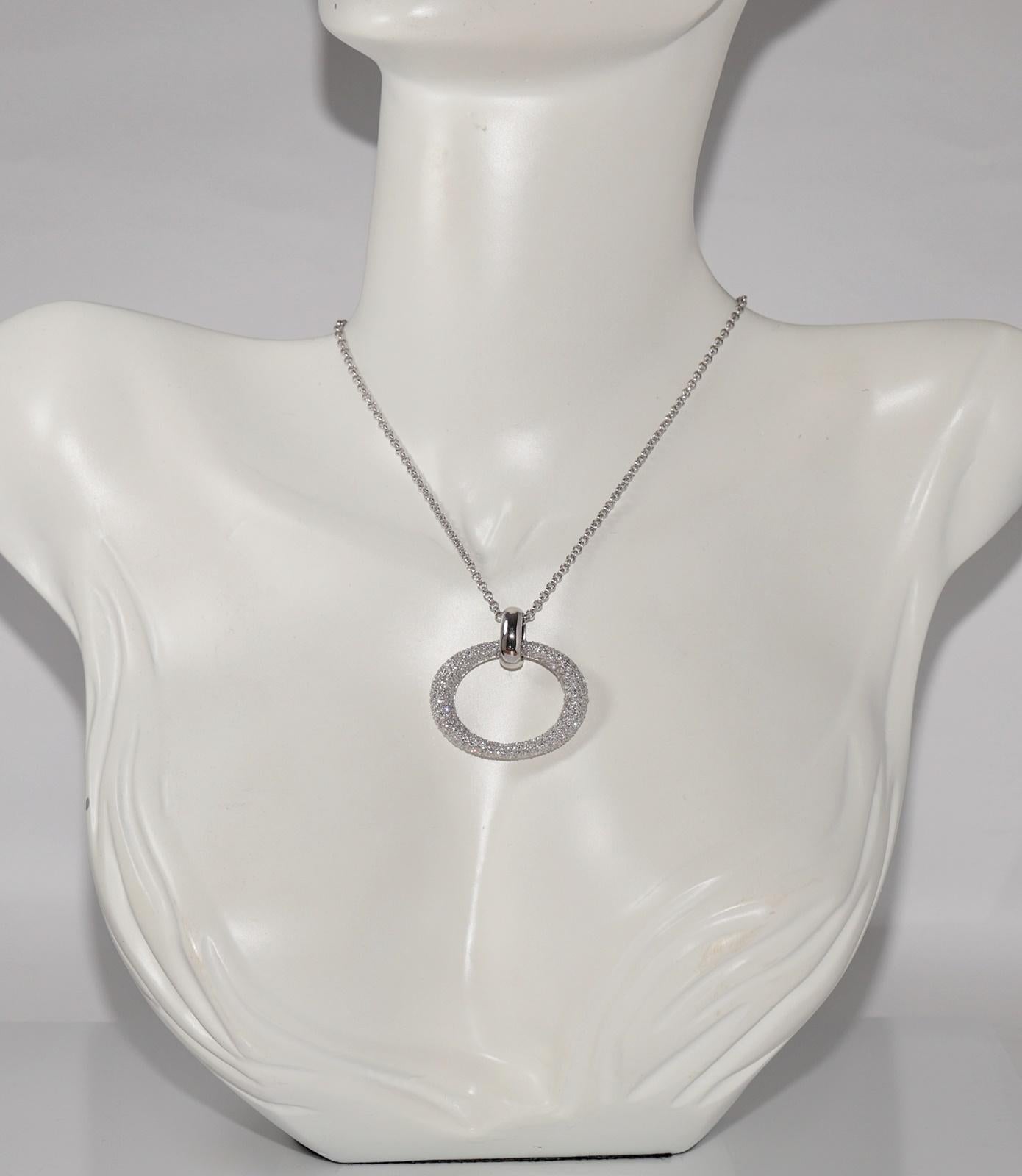 In very good condition.
Total weight is 13.5 grams.
Totally is diamond 3.50 ct.
The diamond is has F-G color and vvs1-vs1 clarity.
Total lenght is chain 45 cm.
Please contact for any questions.