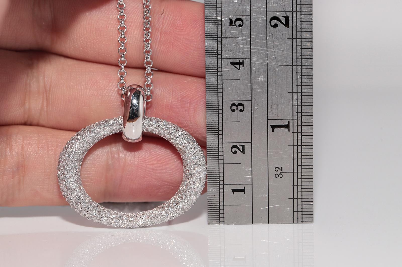 Women's Vintage Circa 1990s 18k Gold Natural Diamond Circle Design Pendant  Necklace For Sale