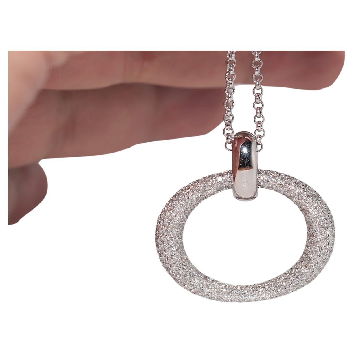 Vintage Circa 1990s 18k Gold Natural Diamond Circle Design Pendant  Necklace For Sale
