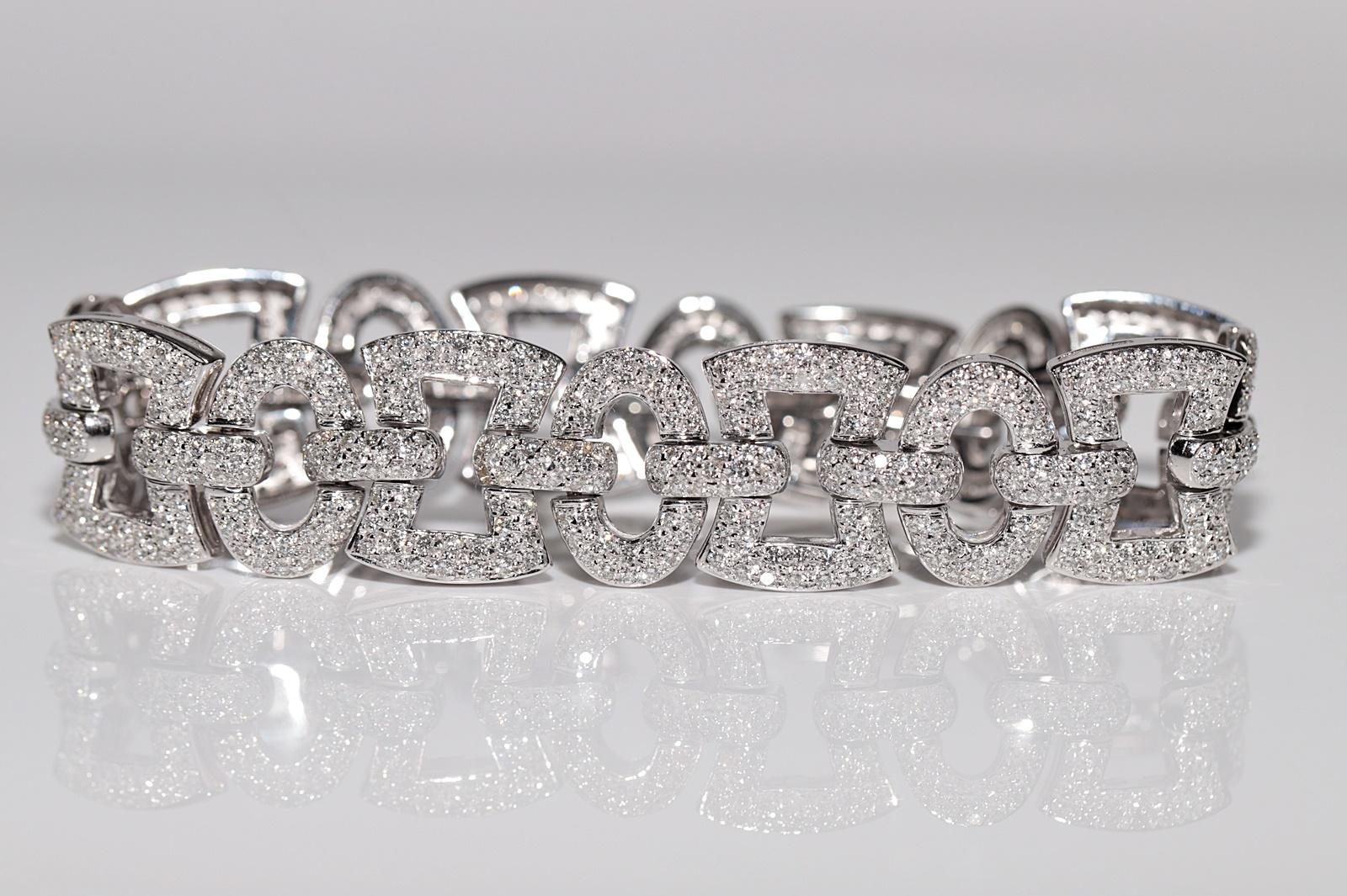 Retro Vintage Circa 1990s 18k Gold Natural Diamond Decorated Amazing Bracelet For Sale