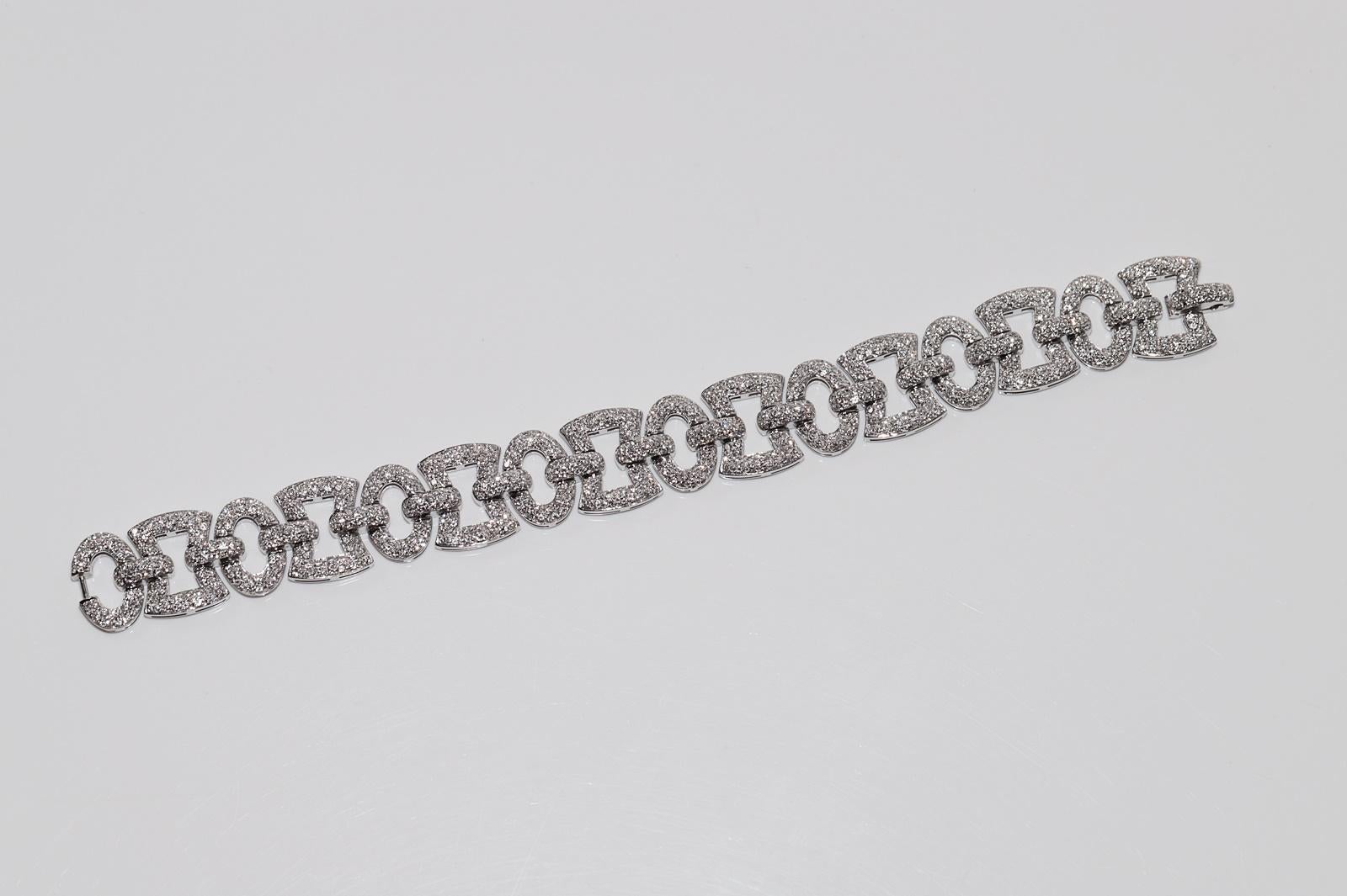 Women's Vintage Circa 1990s 18k Gold Natural Diamond Decorated Amazing Bracelet For Sale