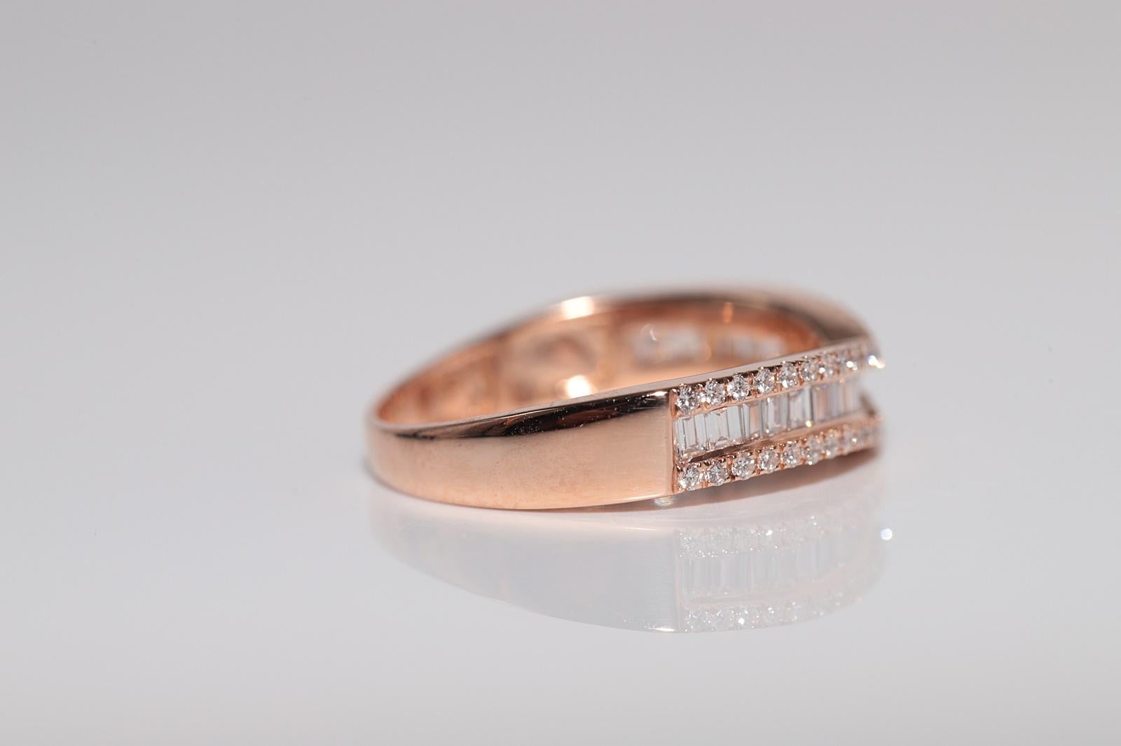 Vintage Circa 1990er Jahre 18k Gold Natürlicher Diamant Dekorierter Vintage-Ring im Angebot 4