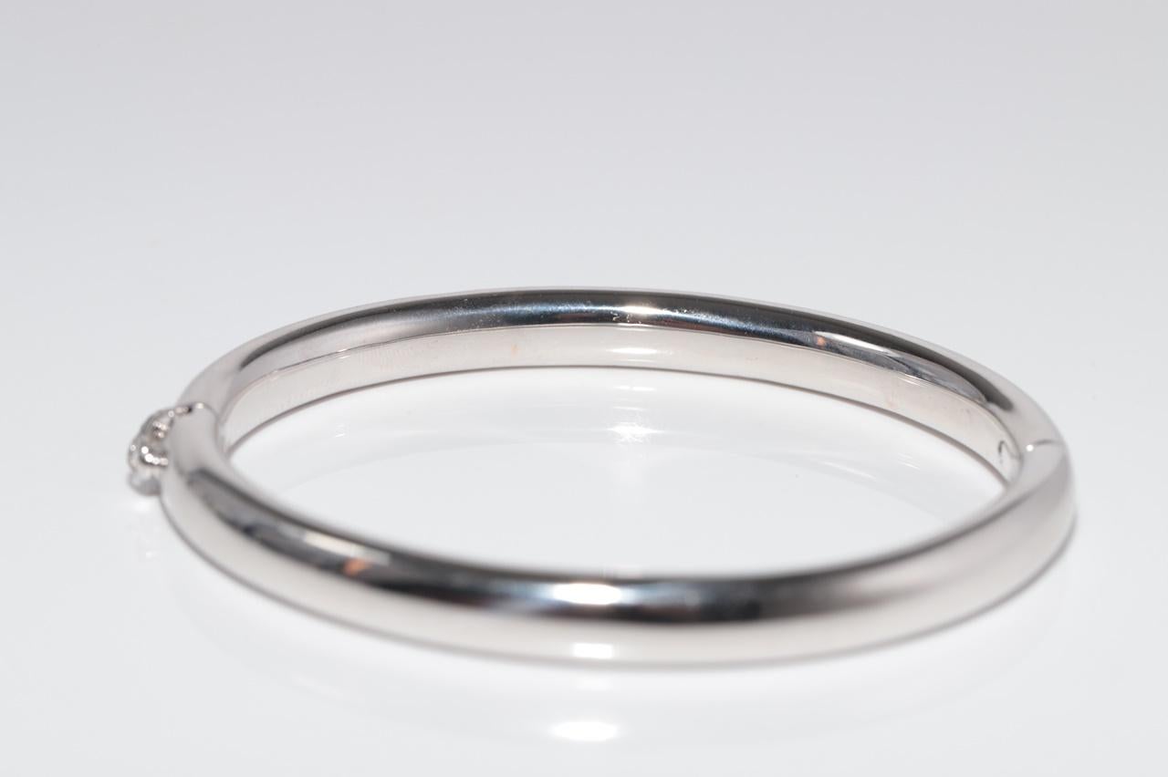 Vintage CIRCA 1990er Jahre 18k Gold natürlichen Diamanten verziert Armreif Armband im Angebot 9