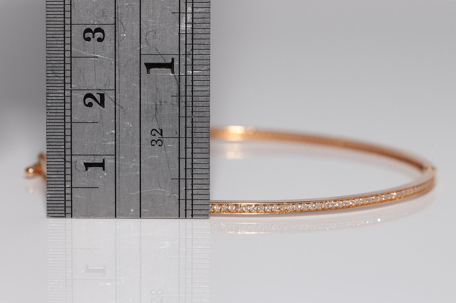 Vintage CIRCA 1990er Jahre 18k Gold natürlichen Diamanten verziert Armreif Armband im Angebot 10