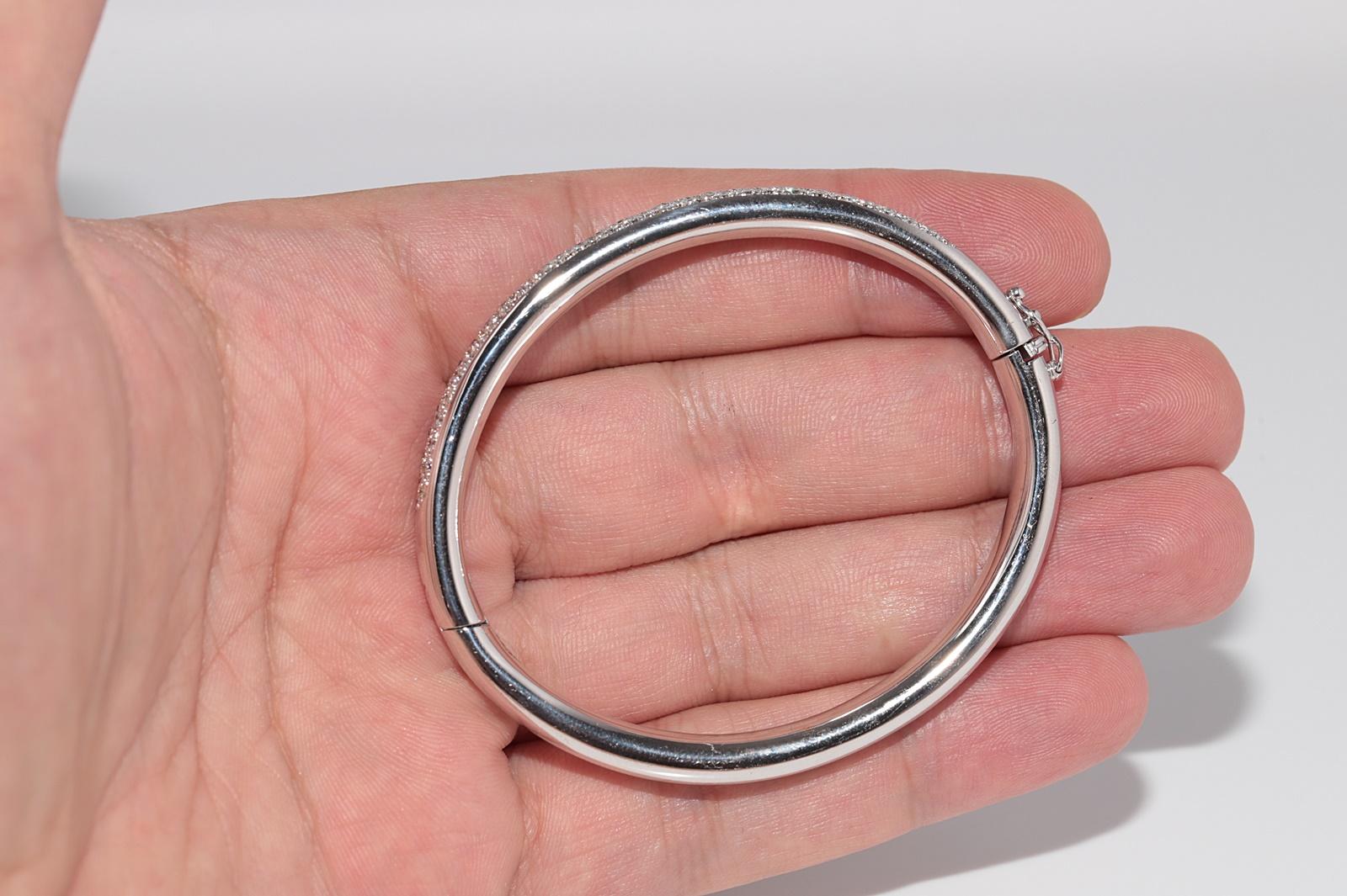 Vintage CIRCA 1990er Jahre 18k Gold natürlichen Diamanten verziert Armreif Armband im Angebot 12