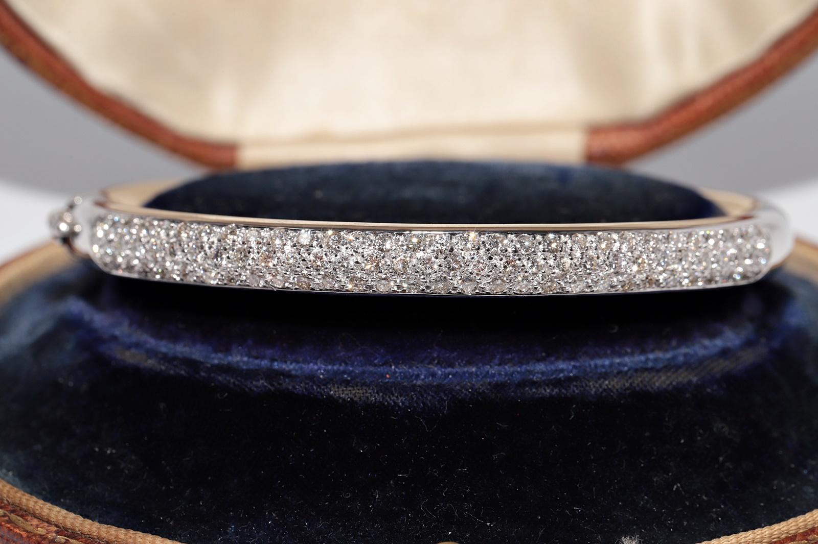 Vintage CIRCA 1990er Jahre 18k Gold natürlichen Diamanten verziert Armreif Armband im Angebot 2