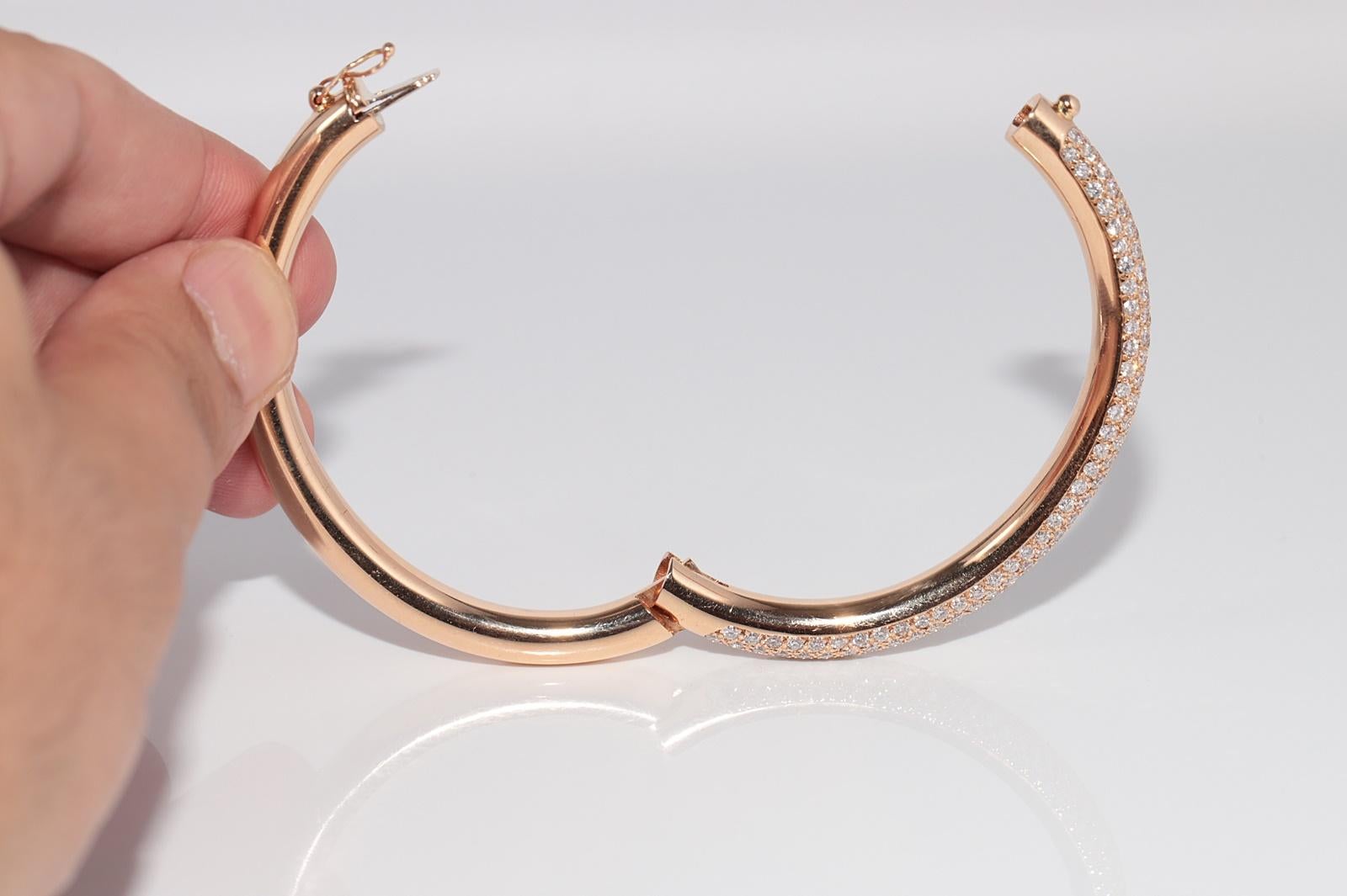 Vintage CIRCA 1990er Jahre 18k Gold Natürliche Diamanten dekoriert Armreif Starke Armbänder im Angebot 8