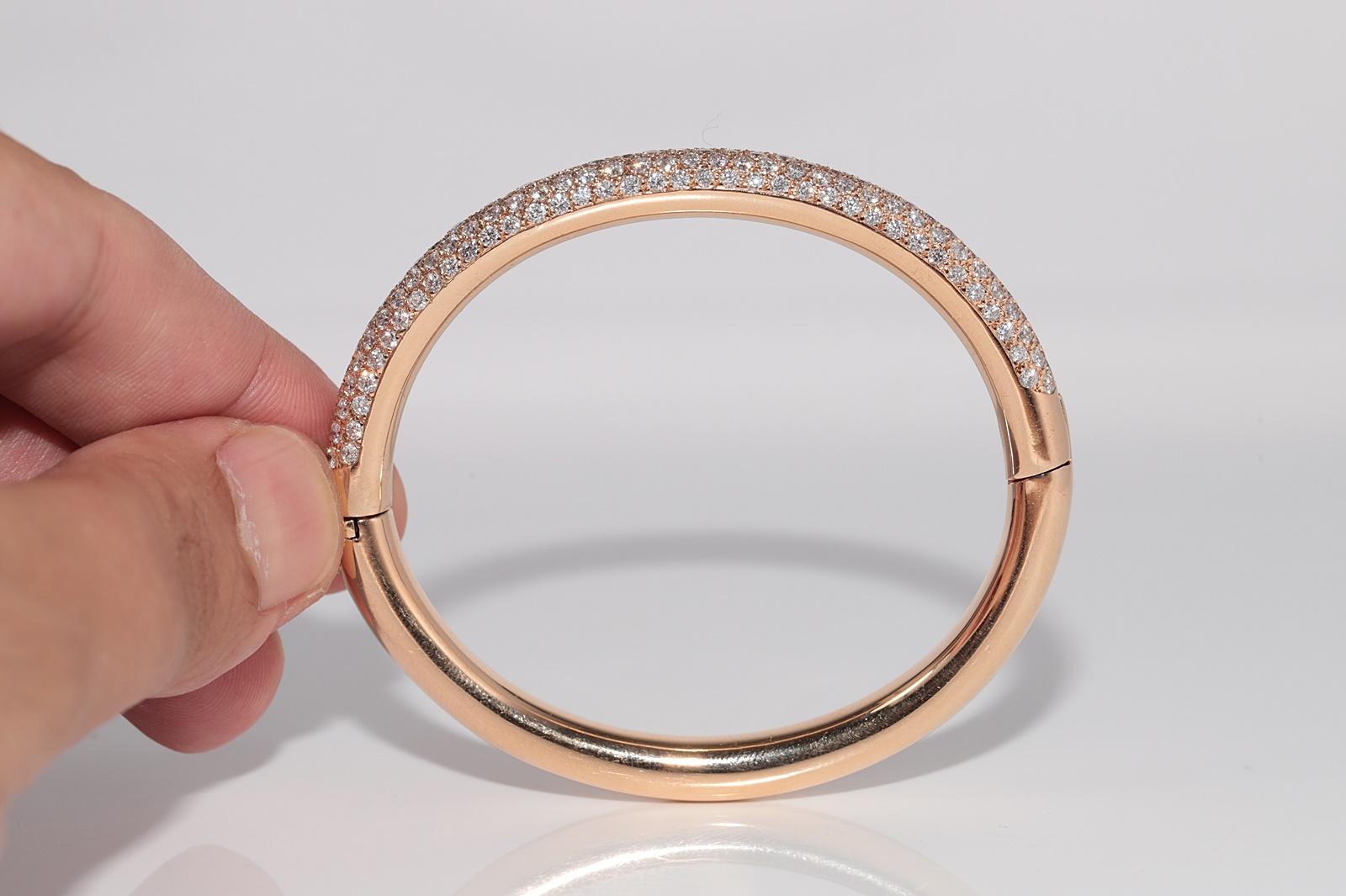 Vintage CIRCA 1990er Jahre 18k Gold Natürliche Diamanten dekoriert Armreif Starke Armbänder im Angebot 2