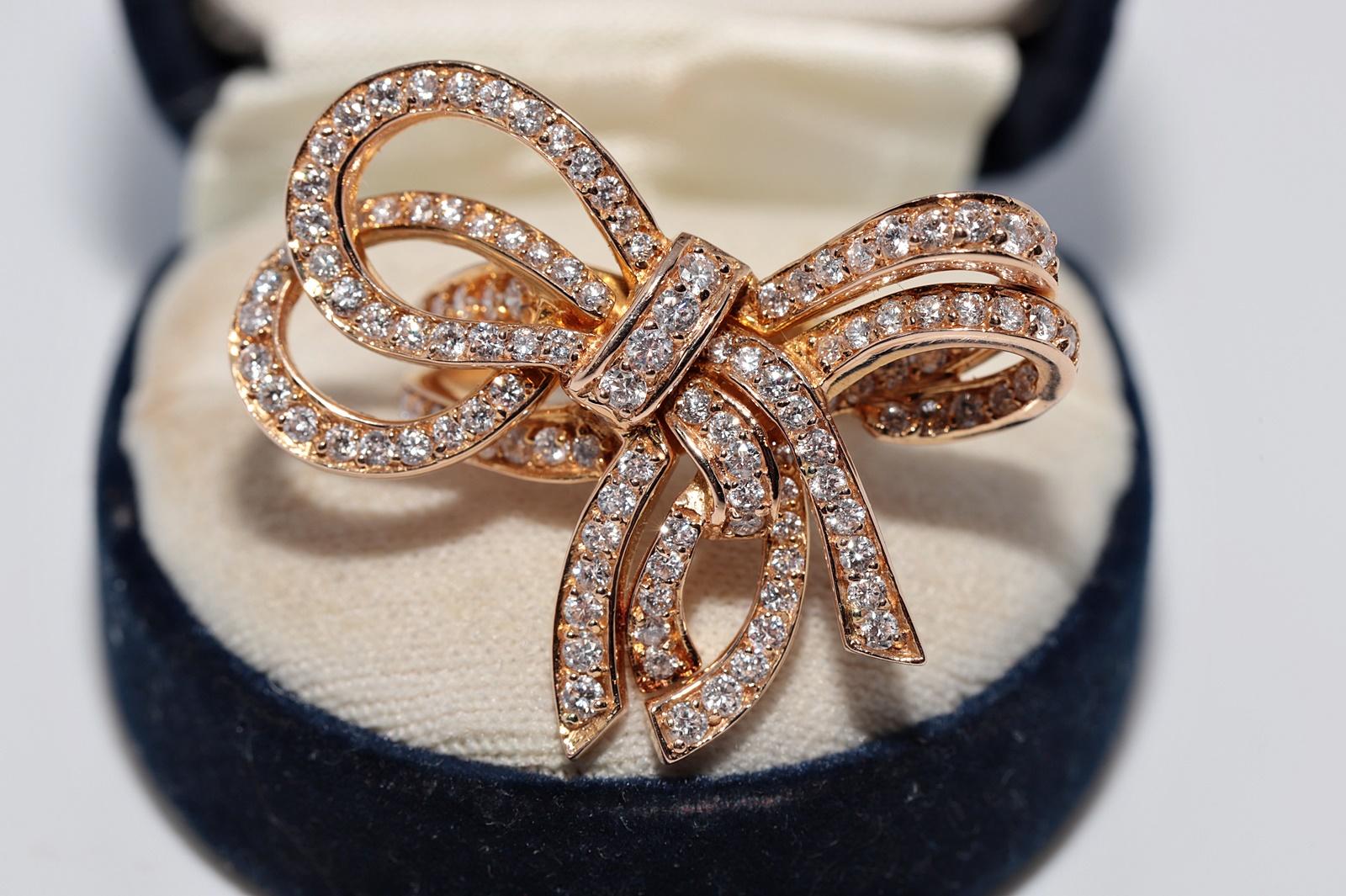 In ottime condizioni.
Il peso totale è di 13,9 grammi.
Totalmente è un diamante da 3 ct.
Il diamante ha un colore F-G e una purezza vvs1-vs1.
La misura dell'anello è US 7.25
Possiamo realizzare qualsiasi dimensione.
Per qualsiasi domanda, contattaci.