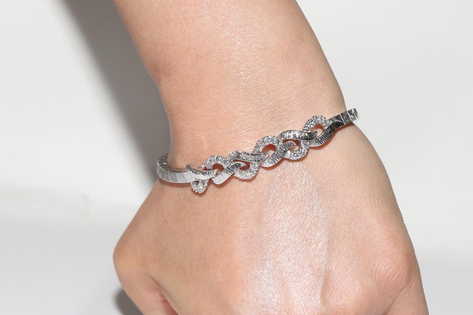 Vintage Circa 1990s 18k Gold Natural Diamond Decorated Bracelet For Sale 9