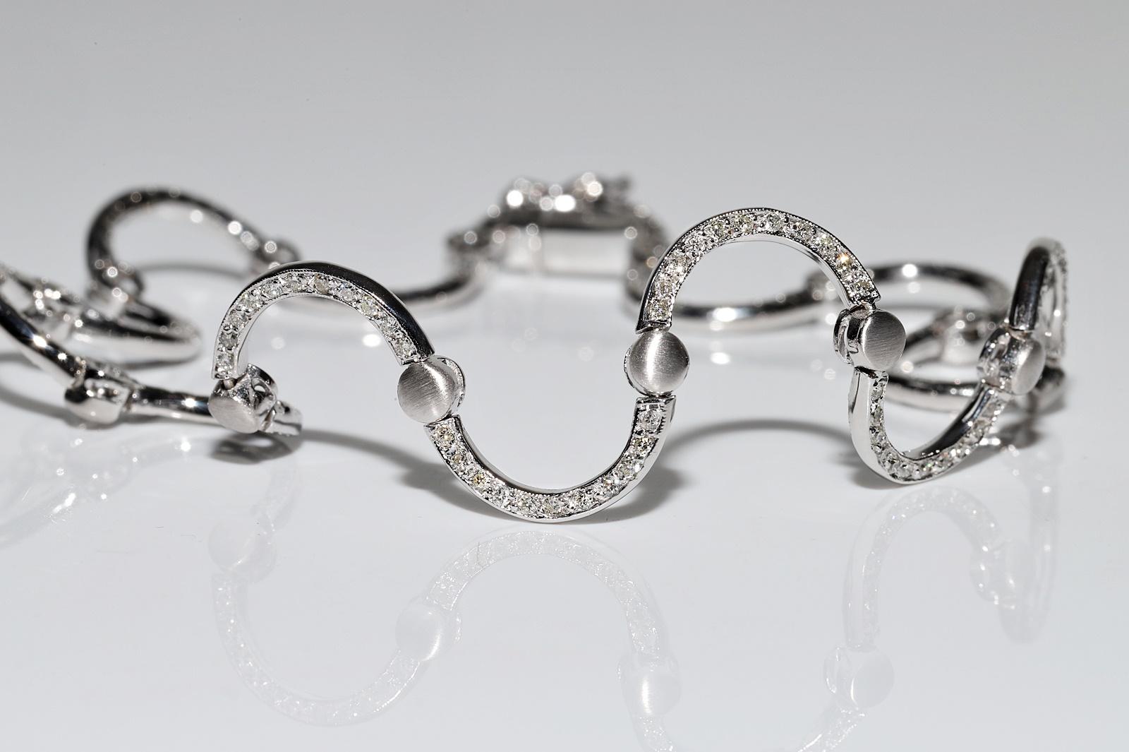 Vintage Circa 1990er Jahre 18k Gold Natürliches Diamant-Dekoriertes Vintage-Armband im Angebot 1