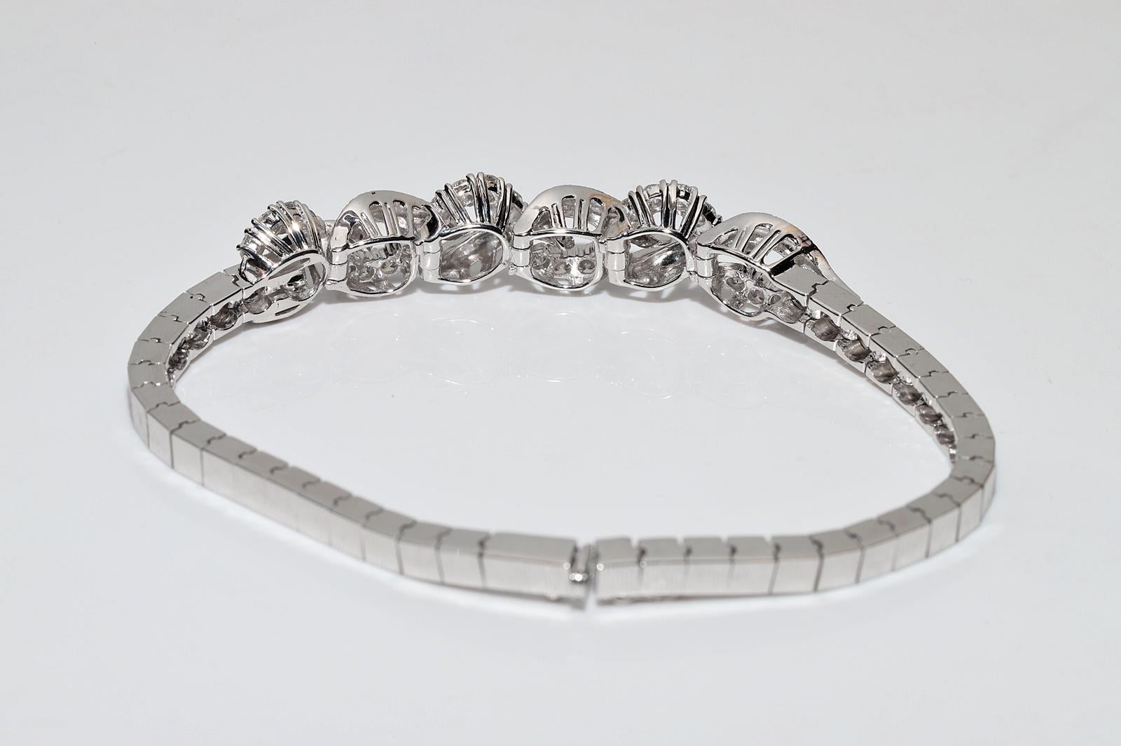 Vintage Circa 1990s 18k Gold Natural Diamond Decorated Bracelet For Sale 2