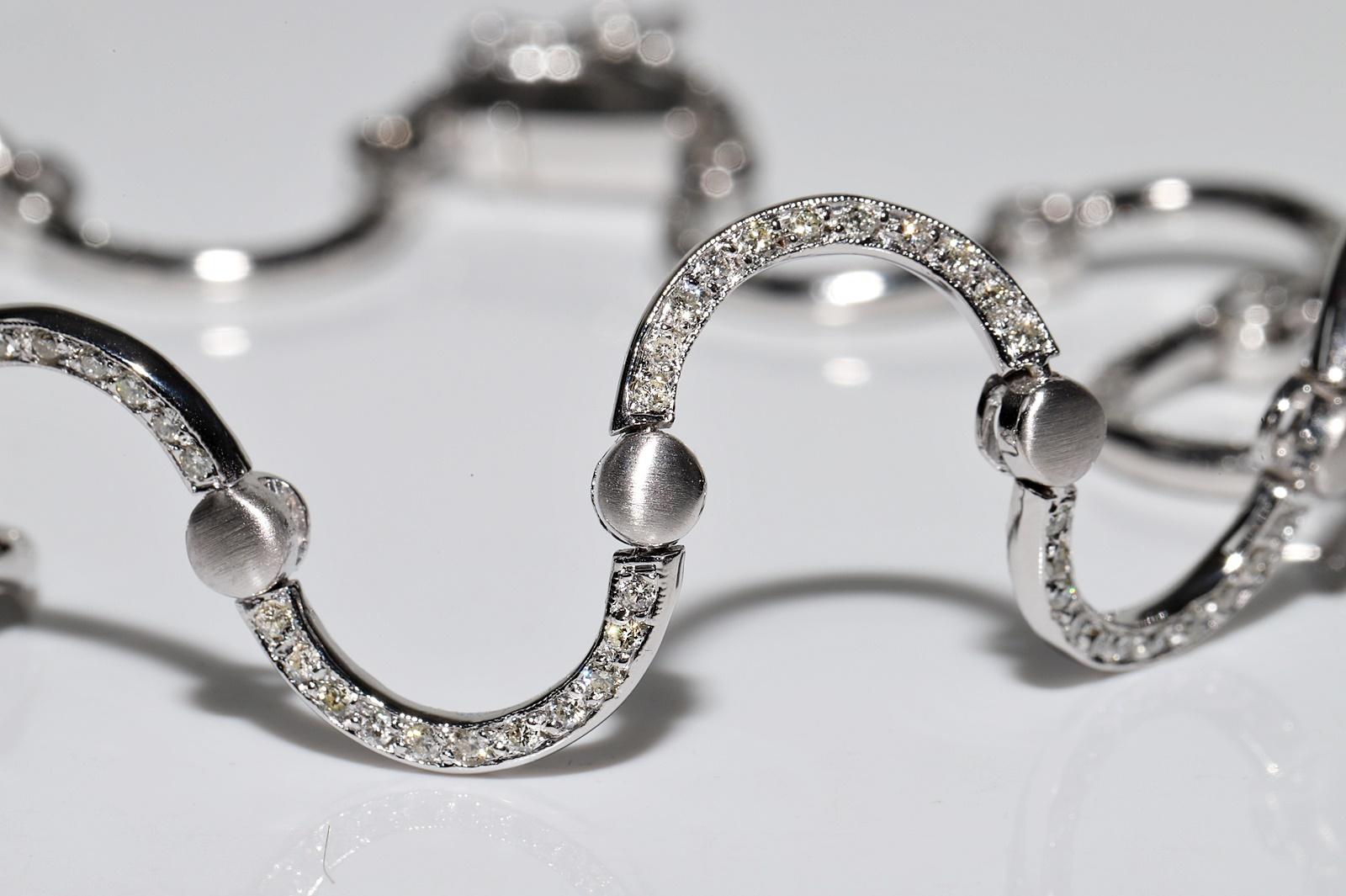 Vintage Circa 1990er Jahre 18k Gold Natürliches Diamant-Dekoriertes Vintage-Armband im Angebot 2