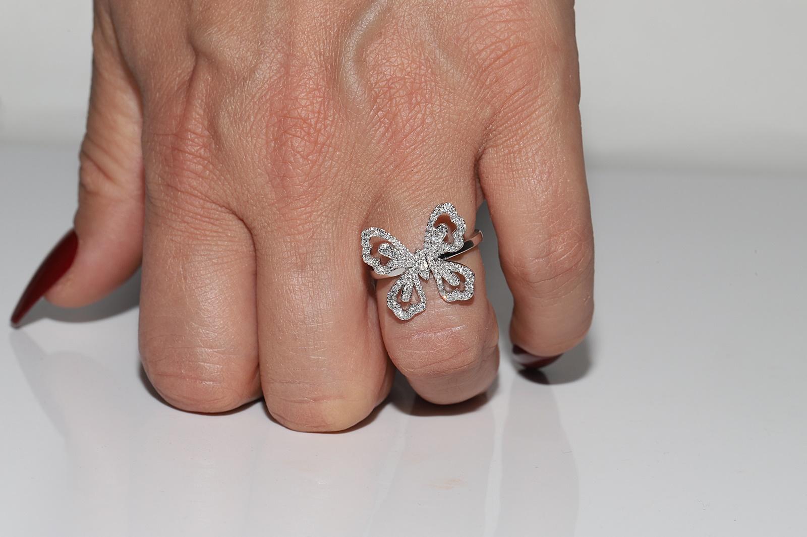 Vintage Circa 1990s 18k Gold Natural Diamond Decorated Butterfly Ring 8