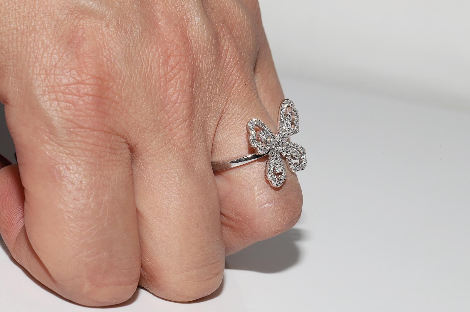 Vintage Circa 1990s 18k Gold Natural Diamond Decorated Butterfly Ring 11