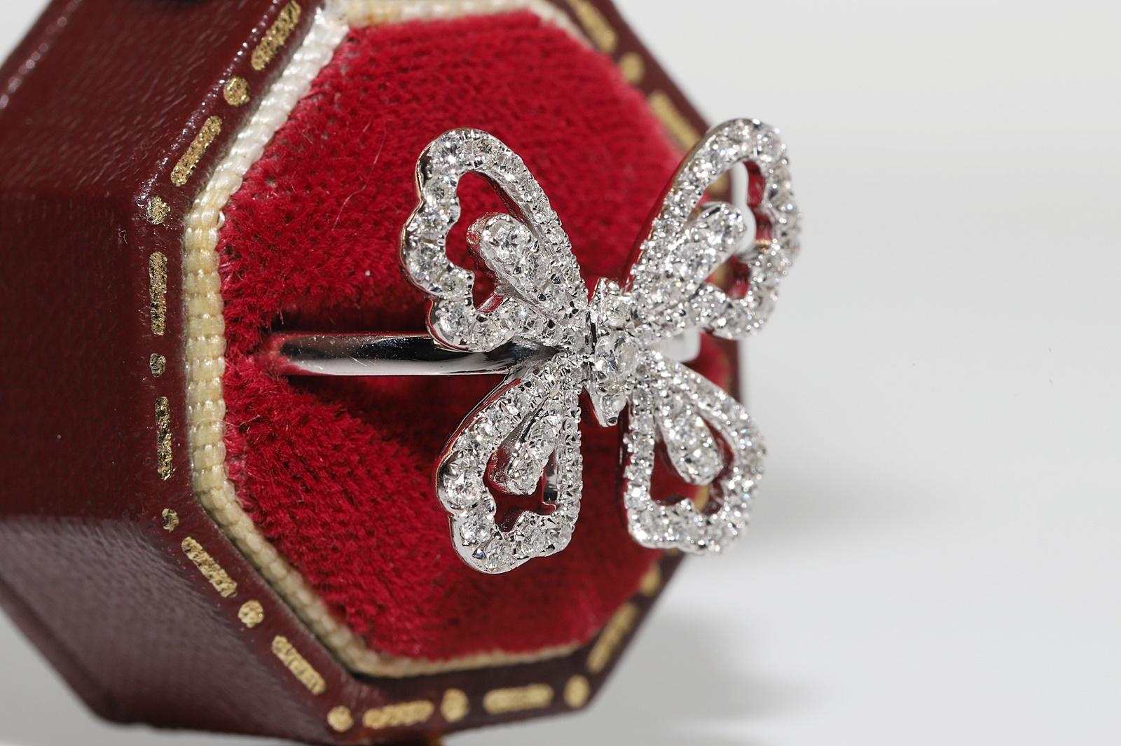 Retro Vintage Circa 1990s 18k Gold Natural Diamond Decorated Butterfly Ring