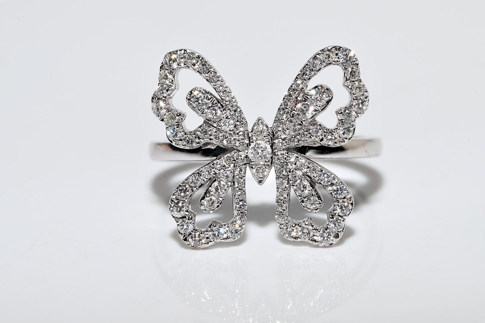 Brilliant Cut Vintage Circa 1990s 18k Gold Natural Diamond Decorated Butterfly Ring