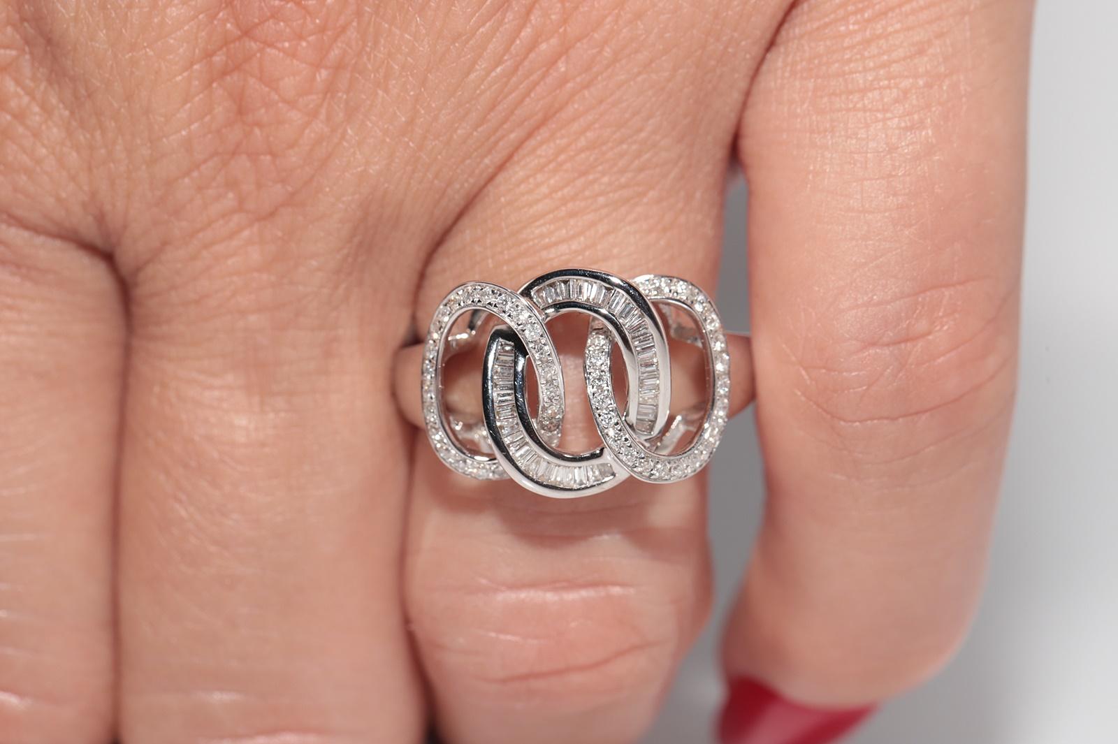Vintage CIRCA 1990er Jahre 18k Gold natürlichen Diamanten dekoriert Kreis Design Ring (Kunsthandwerker*in) im Angebot