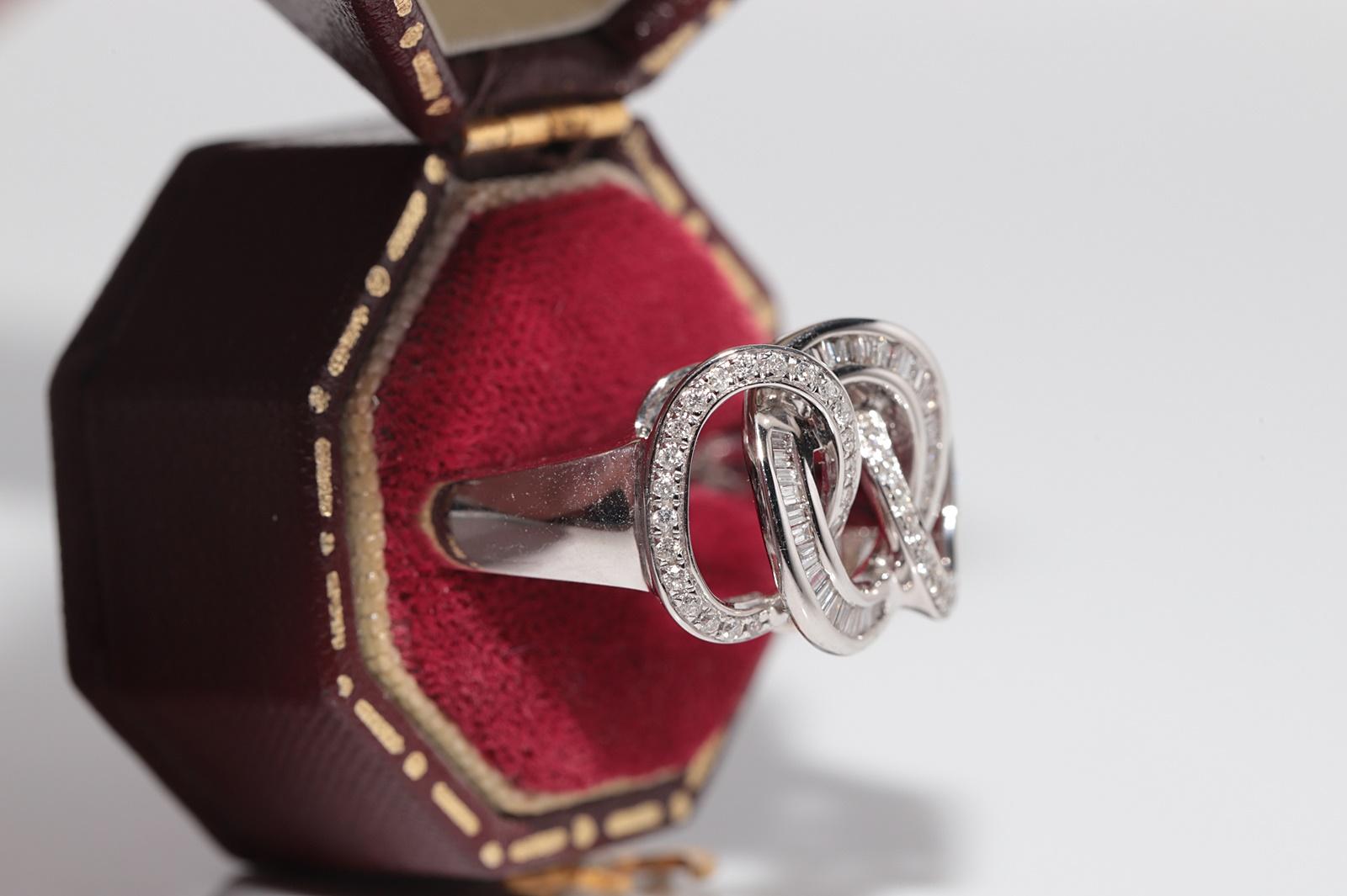 Vintage CIRCA 1990er Jahre 18k Gold natürlichen Diamanten dekoriert Kreis Design Ring Damen im Angebot