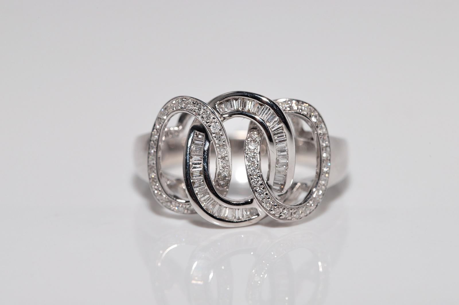 Vintage CIRCA 1990er Jahre 18k Gold natürlichen Diamanten dekoriert Kreis Design Ring im Angebot 1