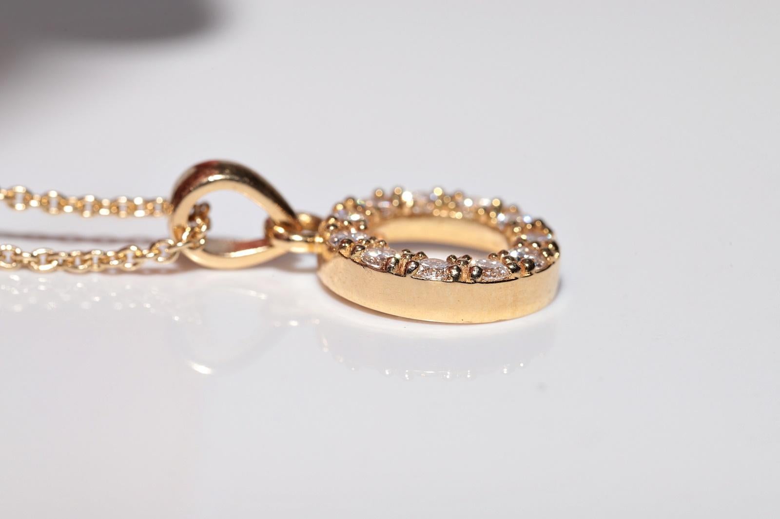 Vintage Circa 1990s 18k Gold Natural Diamond Decorated Circle Pendant Necklace For Sale 5