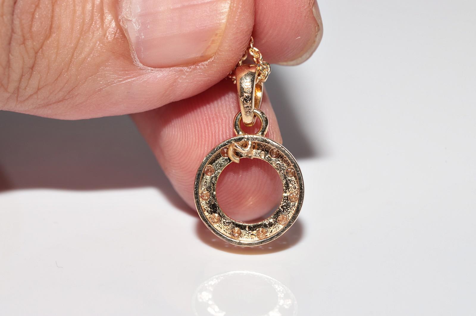 Vintage Circa 1990s 18k Gold Natural Diamond Decorated Circle Pendant Necklace For Sale 6