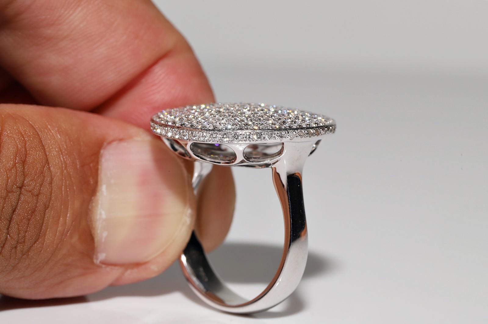 Vintage Circa 1990s 18k Gold Natural Diamond Decorated Cocktail Ring For Sale 4