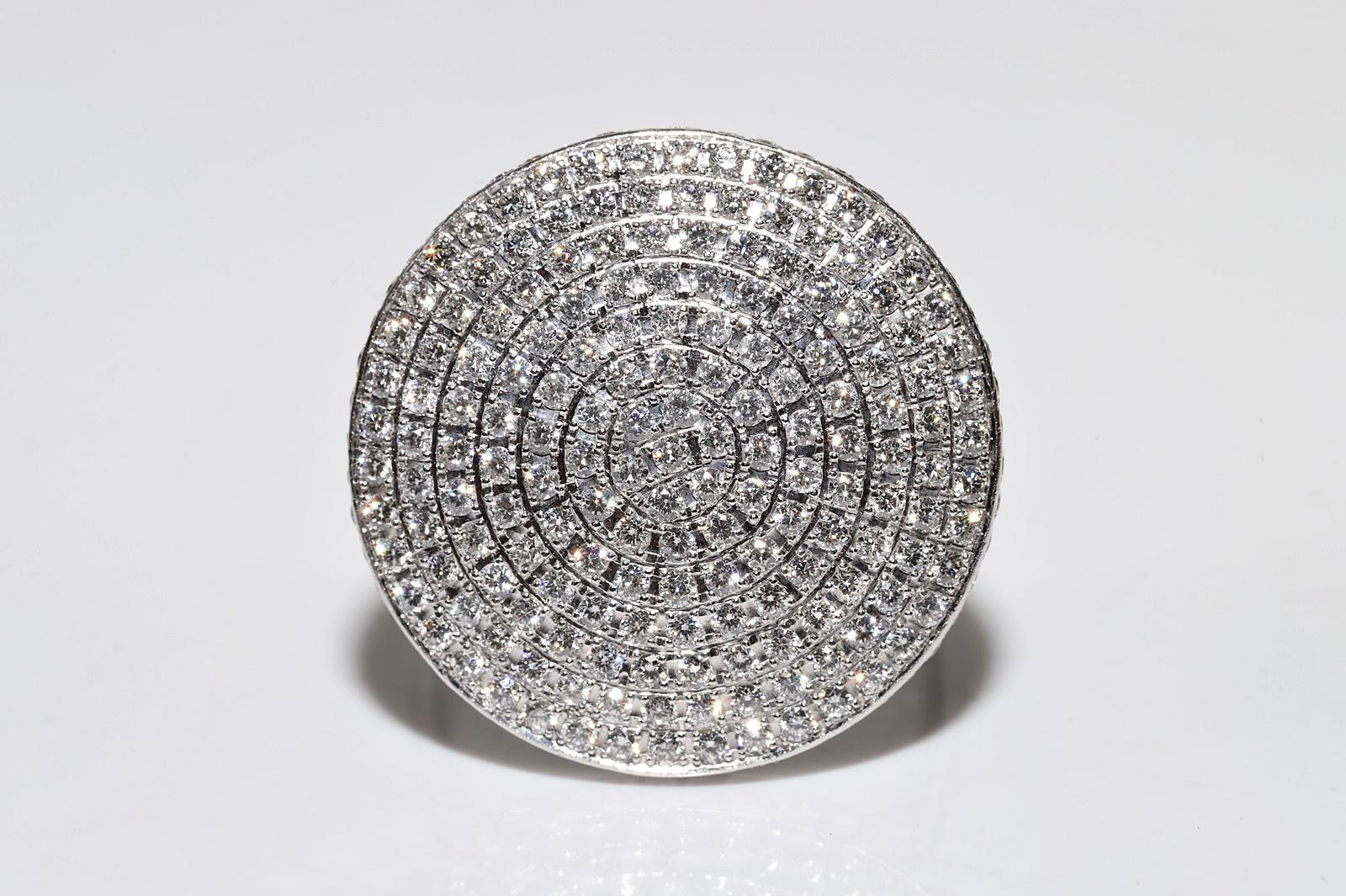 Vintage Circa 1990s 18k Gold Natural Diamond Decorated Cocktail Ring For Sale 8