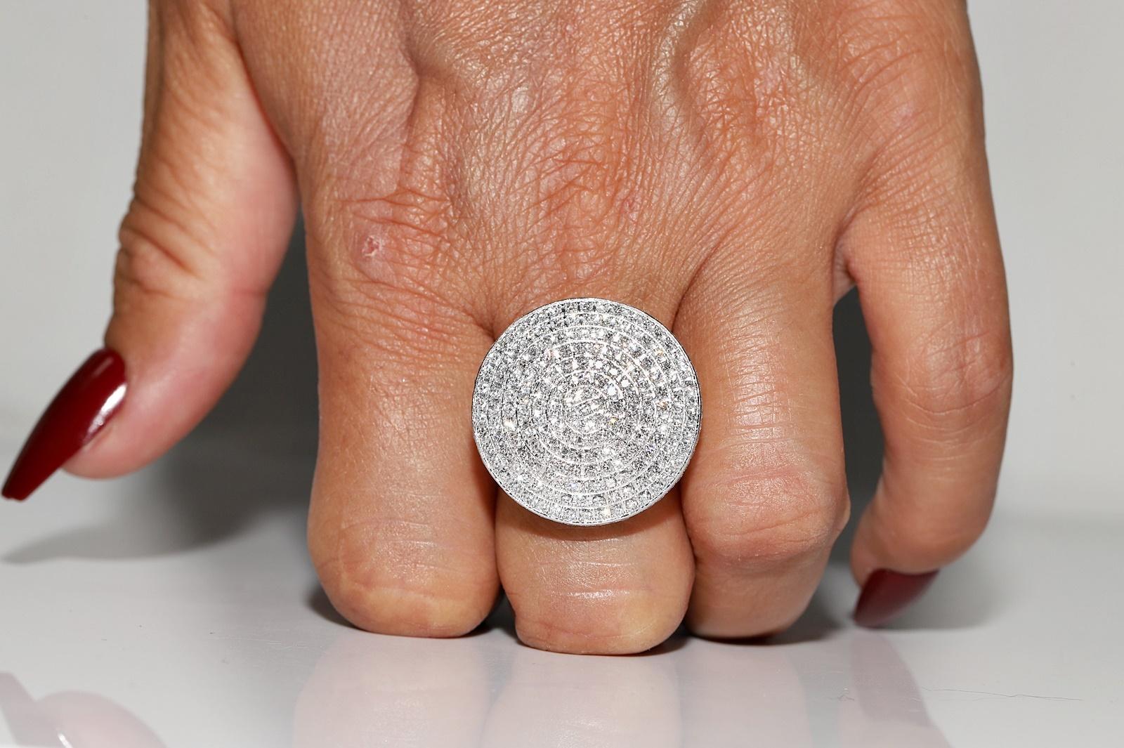 Vintage Circa 1990s 18k Gold Natural Diamond Decorated Cocktail Ring For Sale 11