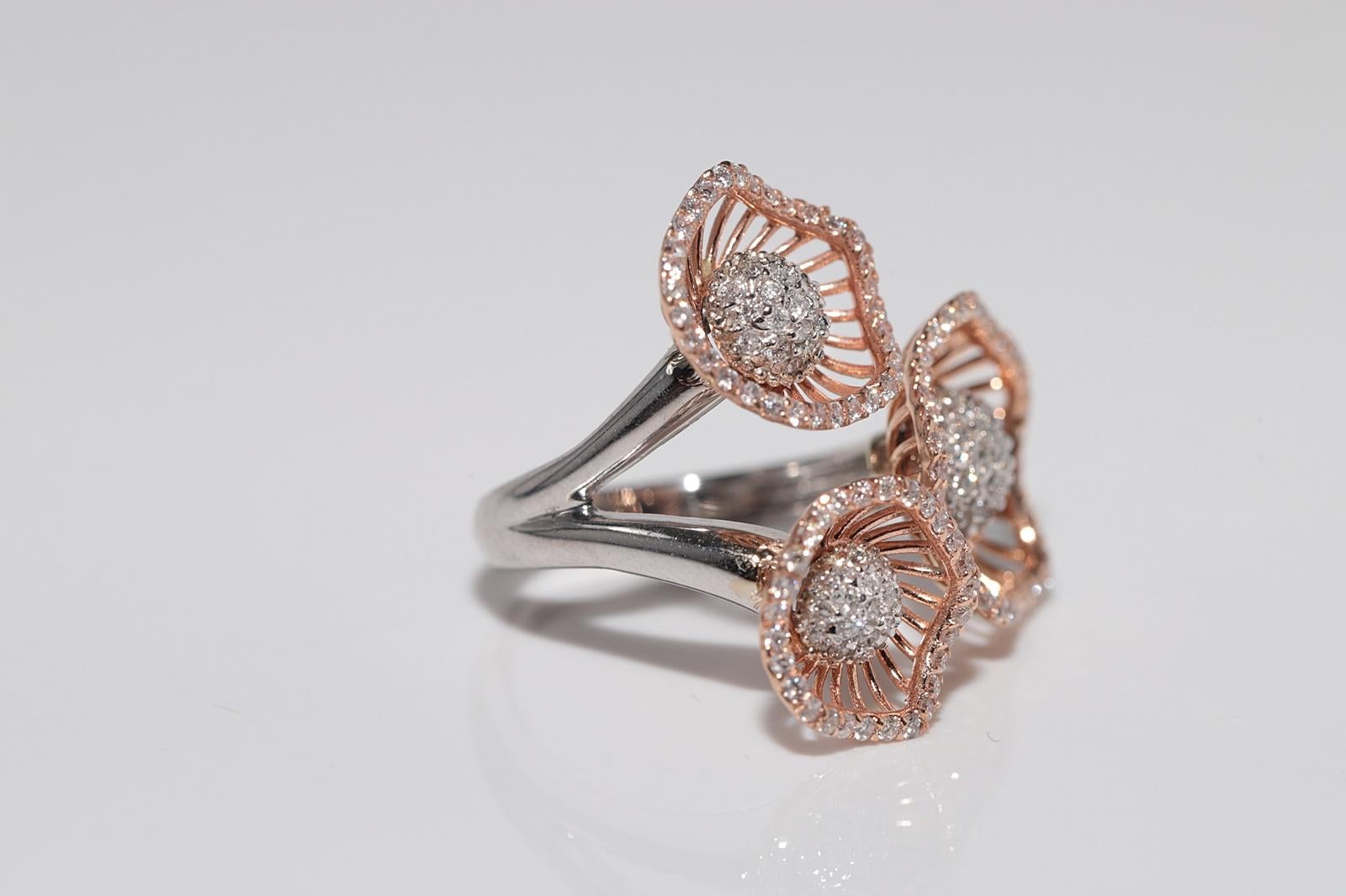 Vintage CIRCA 1990s 18k Gold Natürlicher Diamant Dekorierte Blumen Design Ring im Angebot 5