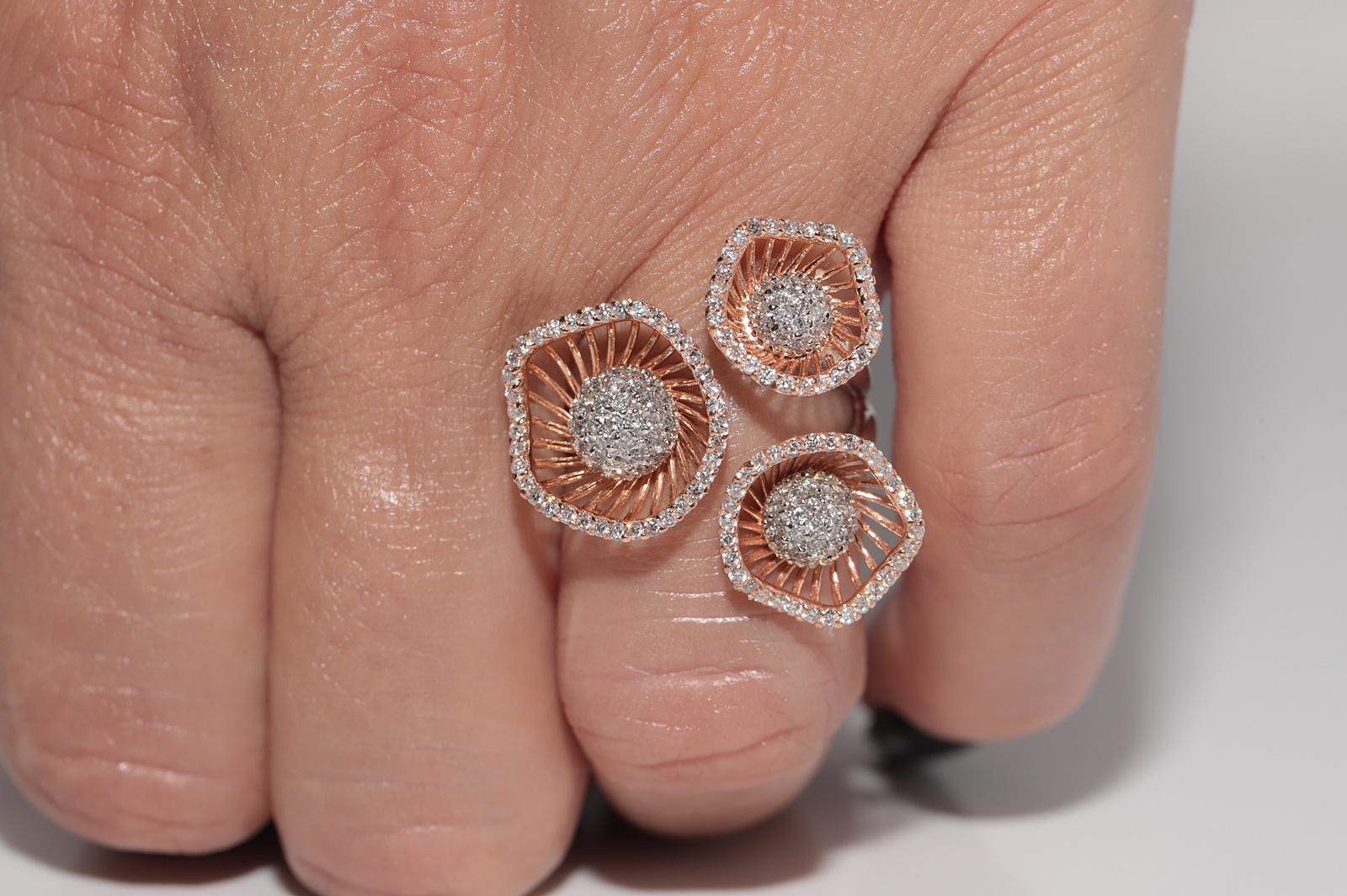 Vintage CIRCA 1990s 18k Gold Natürlicher Diamant Dekorierte Blumen Design Ring (Brillantschliff) im Angebot