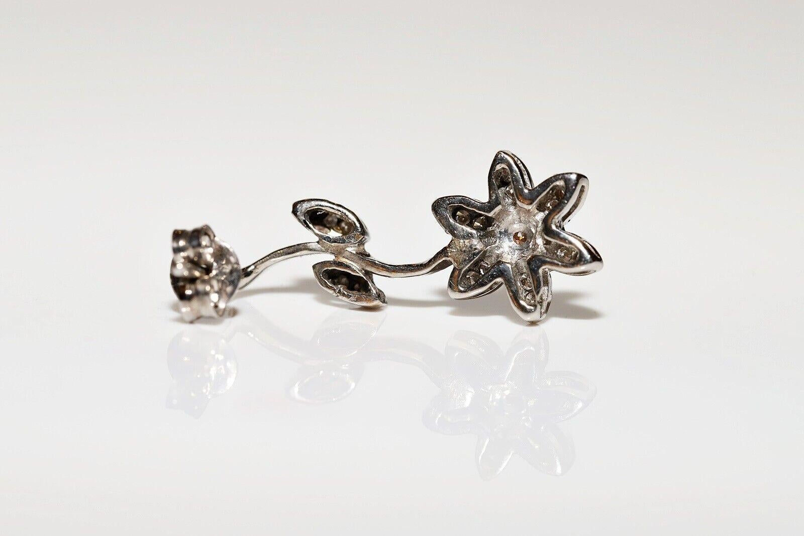 Vintage Circa 1990 Boucle d'oreille fleurs en or 18k décorées de diamants naturels Pour femmes en vente