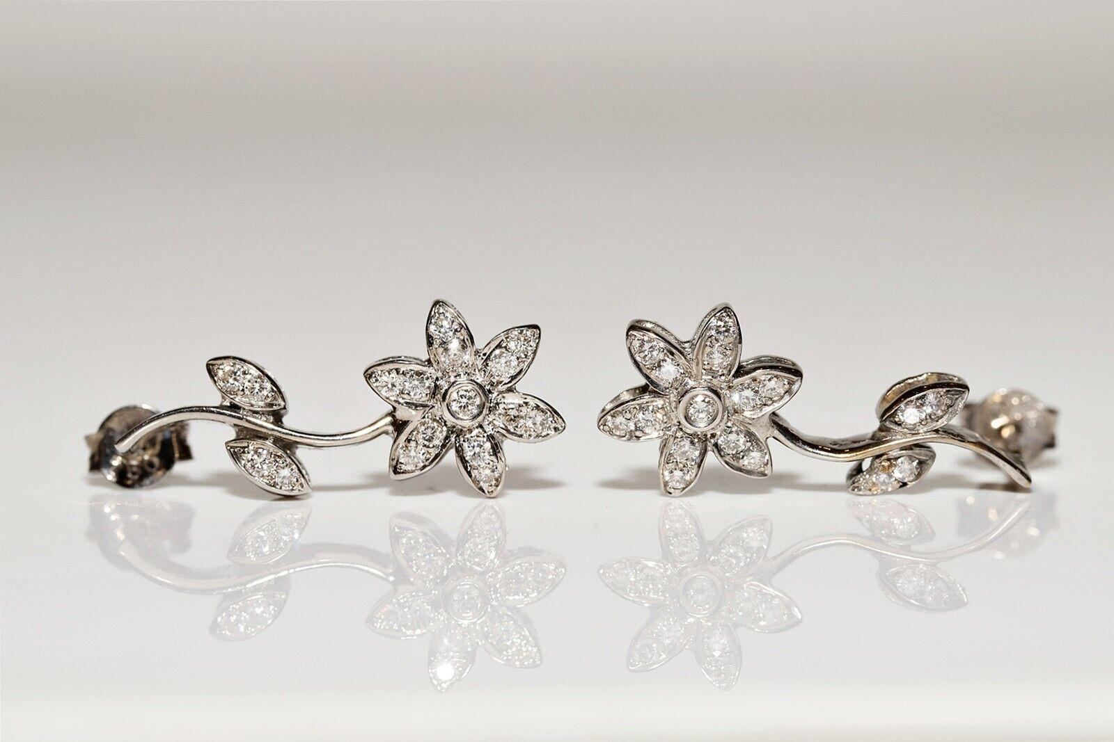 Vintage Circa 1990 Boucle d'oreille fleurs en or 18k décorées de diamants naturels en vente 1