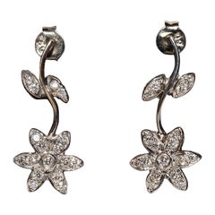 Vintage Circa 1990s 18k Gold Natural Diamond Decorated Flowers Earring