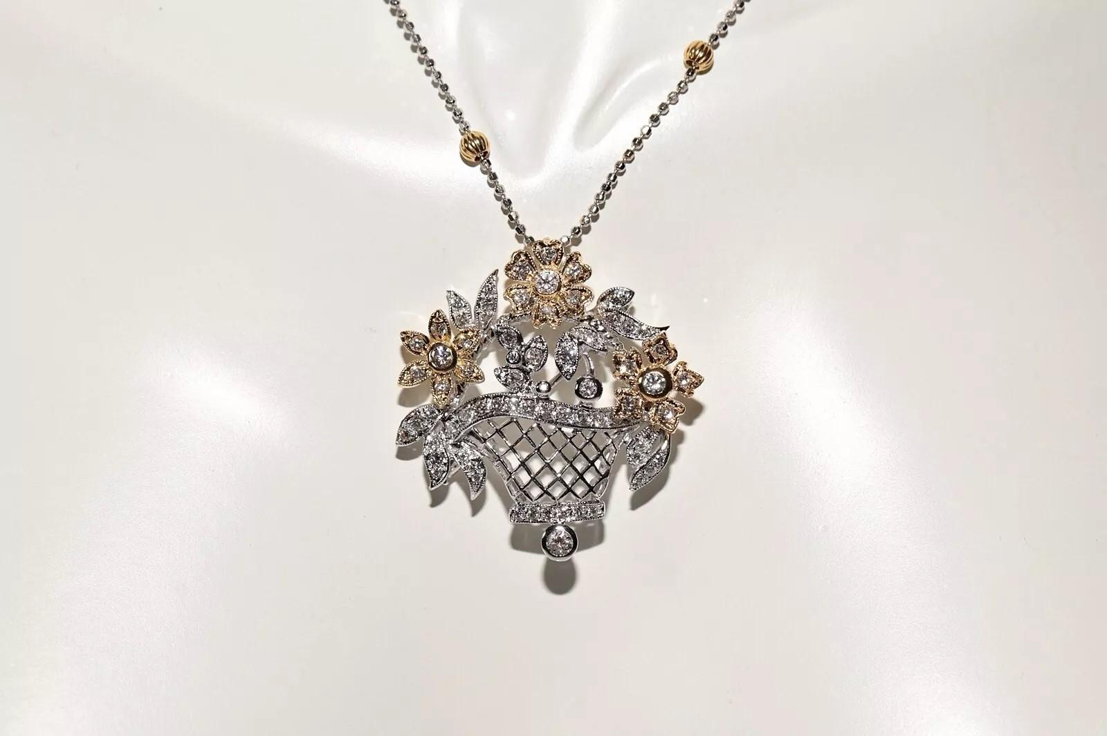 Halskette mit Vintage-Anhänger, Vintage, ca. 1990er Jahre, 18 Karat Gold, natürlicher Diamant, dekorierte Blumen im Angebot 8