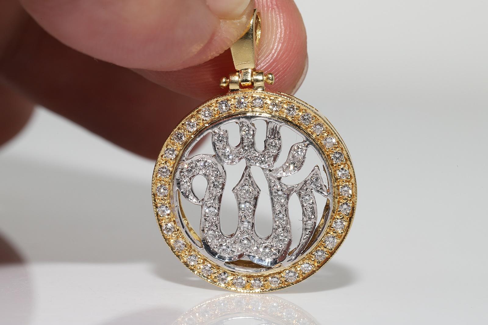 In very good condition.
Total weight is 8.7 grams.
Totally is diamond 1 ct.
The diamond is has G-H color and vvs-vs clarity.
Please contact for any questions.