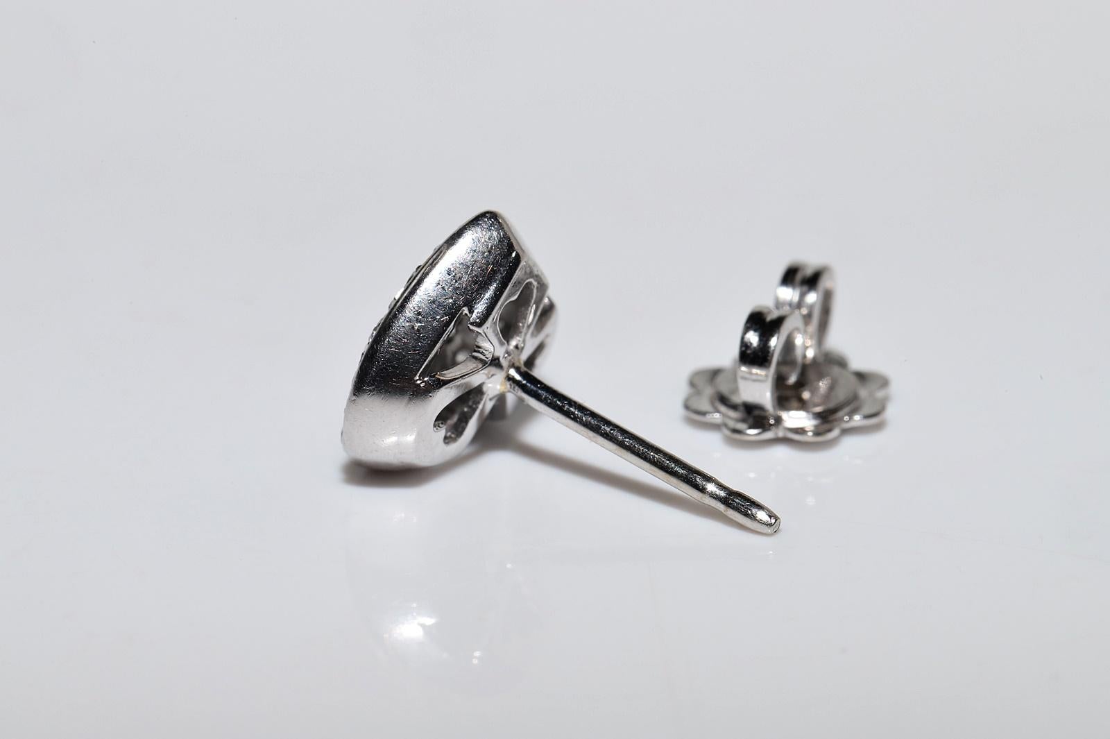 Vintage Circa 1990s 18k Gold Natural Diamond Decorated Heart Earring For Sale 10