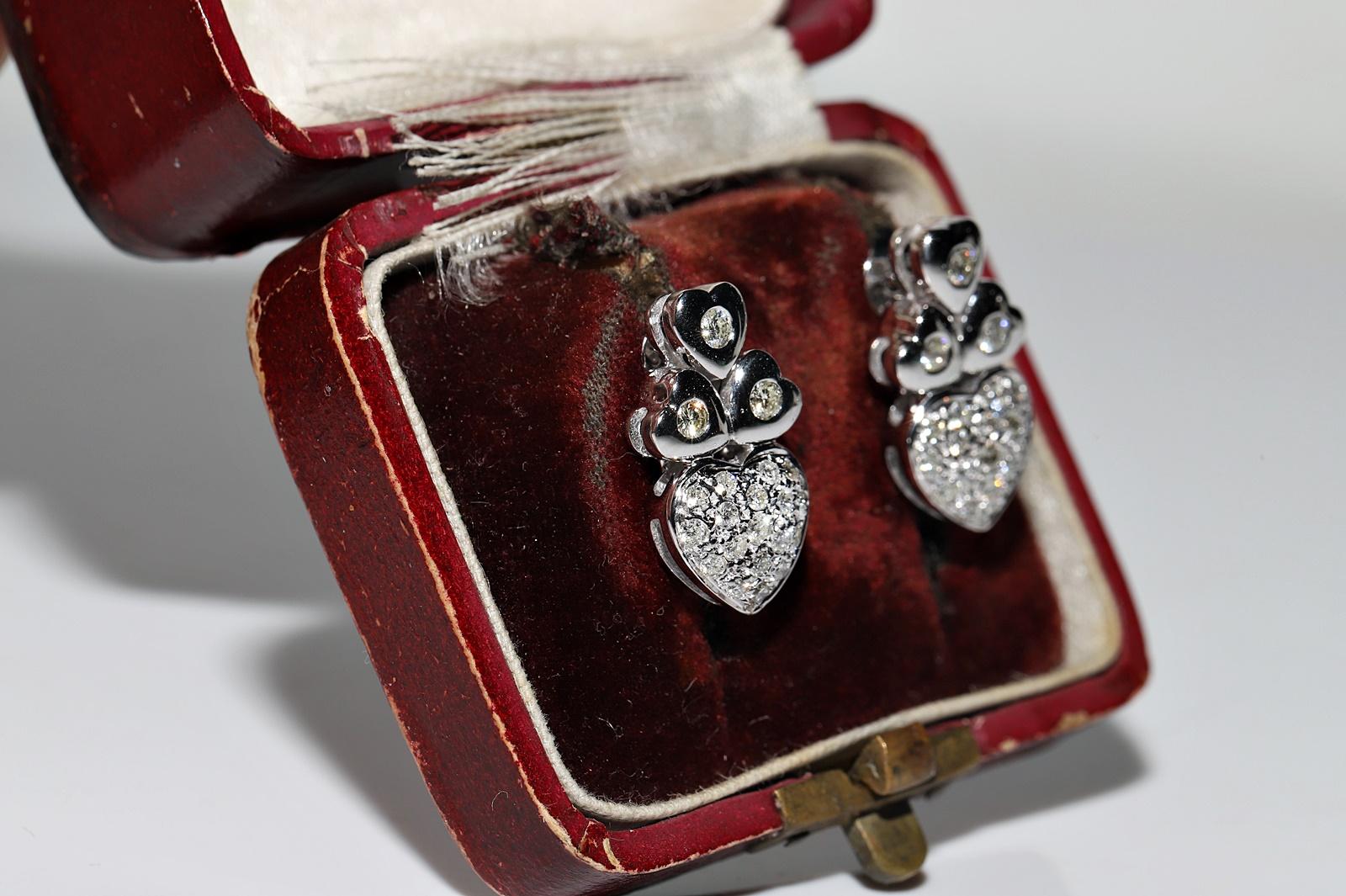 Vintage Circa 1990er Jahre 18k Gold Natürlicher Diamant Dekorierter Herz-Ohrring (Brillantschliff) im Angebot