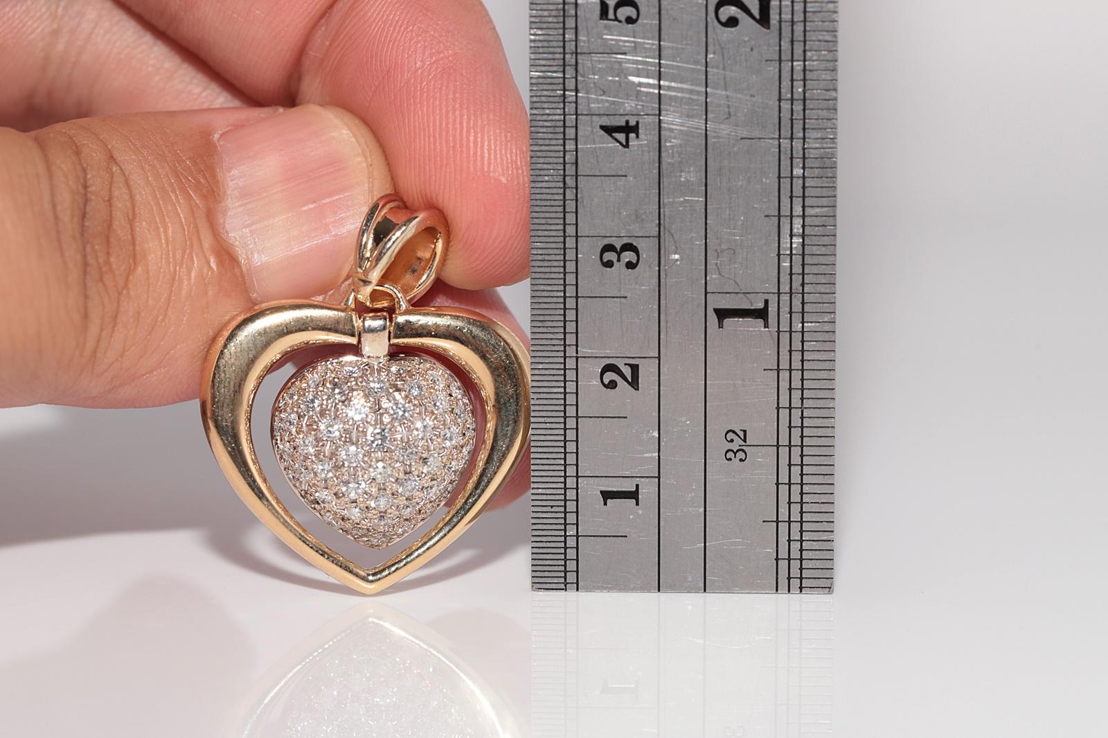 Vintage CIRCA 1990er Jahre 18k Gold natürlichen Diamanten verziert Herz-Anhänger im Angebot 3