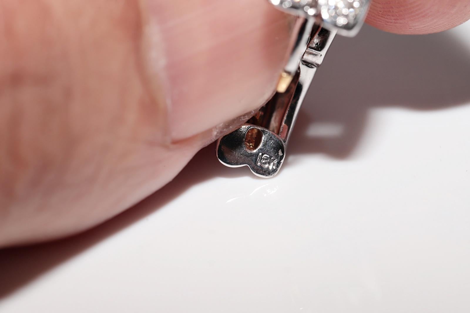 Vintage Circa 1990er Jahre 18k Gold Natürlicher Diamant Dekorierter Creolen-Ohrring im Angebot 5
