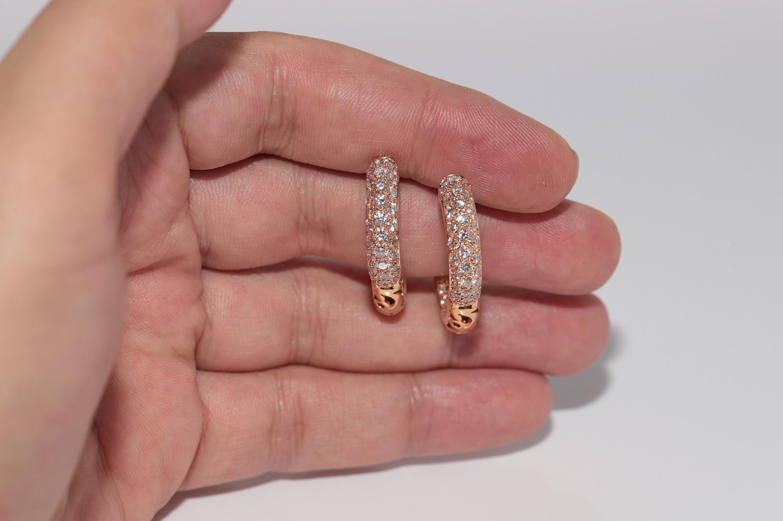 Vintage Circa 1990er Jahre 18k Gold Natürlicher Diamant Dekorierter Creolen-Ohrring im Creolen-Stil im Angebot 9