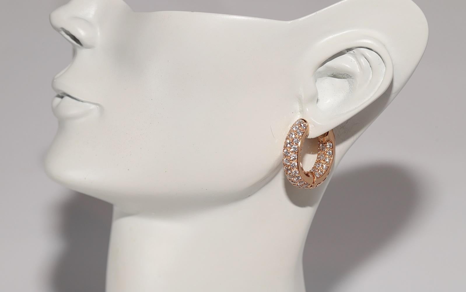 Vintage Circa 1990er Jahre 18k Gold Natürlicher Diamant Dekorierter Creolen-Ohrring im Creolen-Stil im Angebot 13