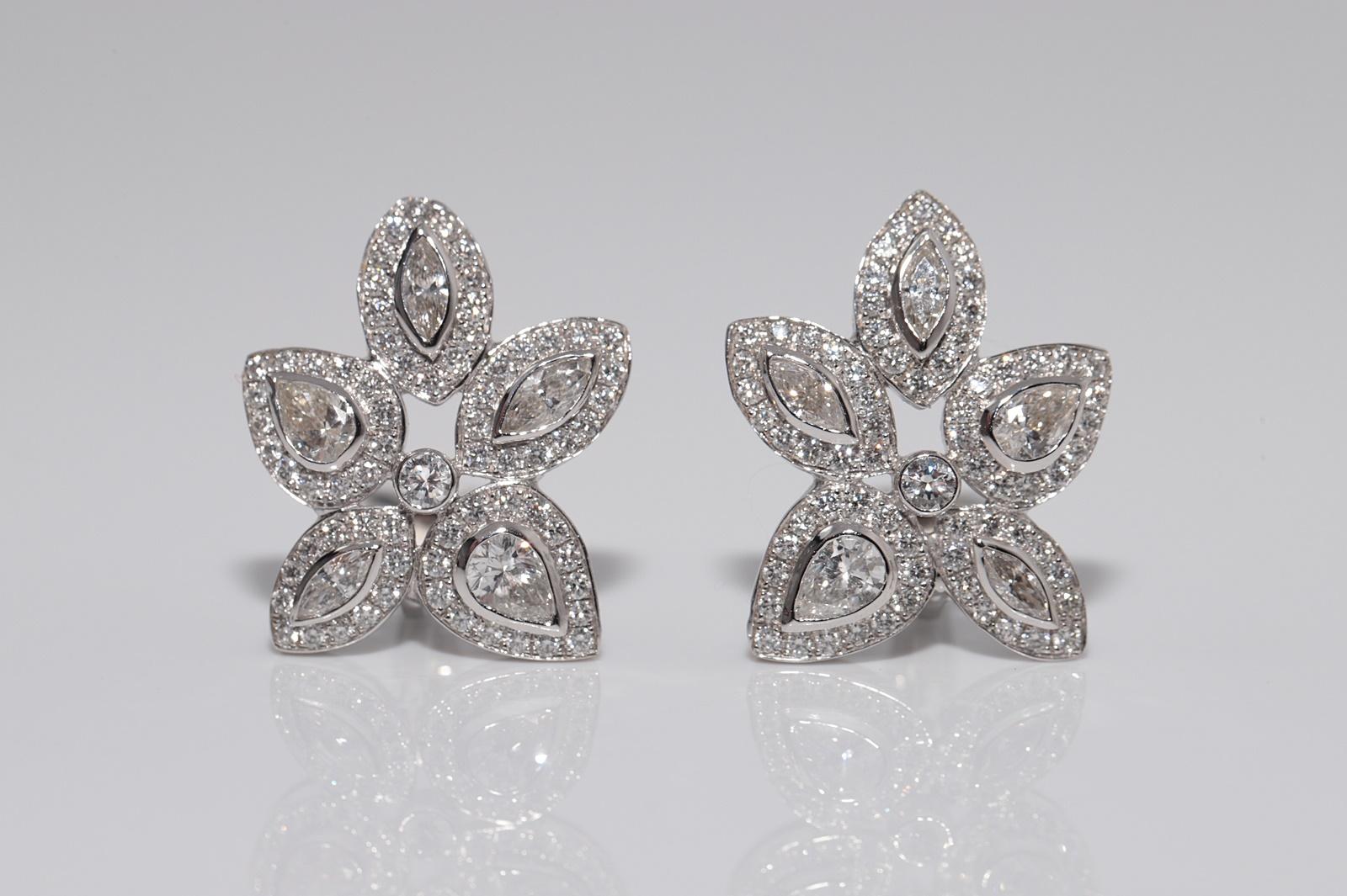 Vintage CIRCA 1990er Jahre 18k Gold natürlichen Diamanten verziert Blatt Design Ohrring (Kunsthandwerker*in) im Angebot
