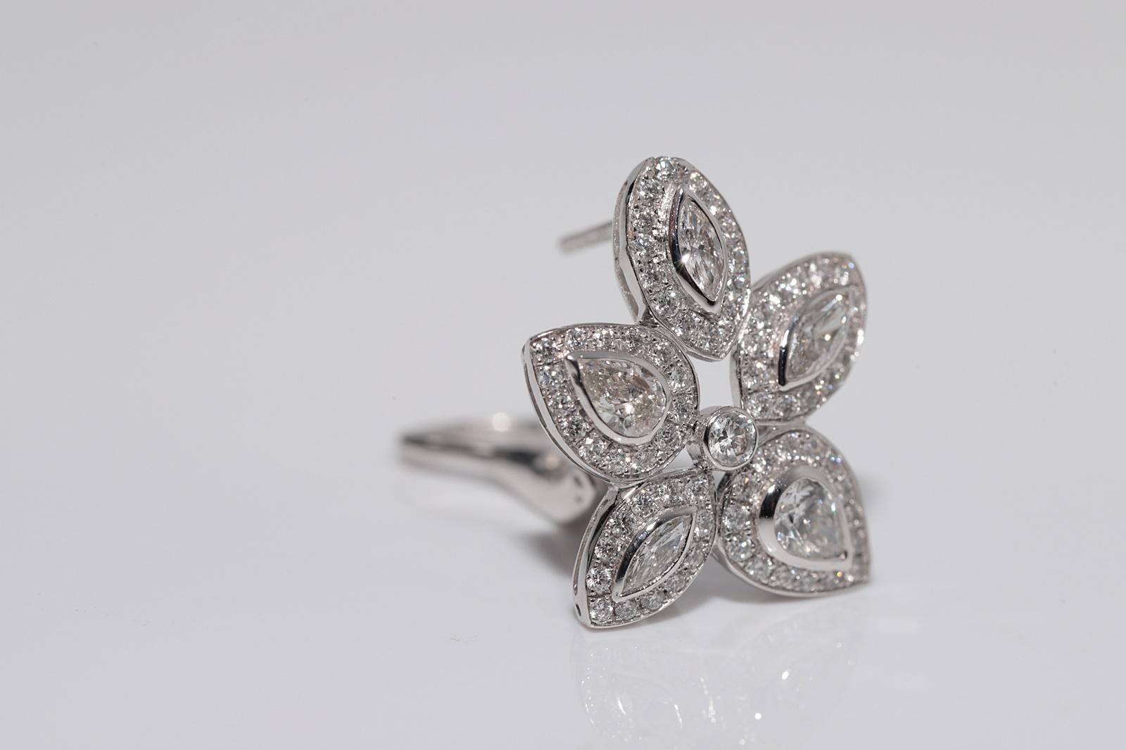 Vintage CIRCA 1990er Jahre 18k Gold natürlichen Diamanten verziert Blatt Design Ohrring (Brillantschliff) im Angebot