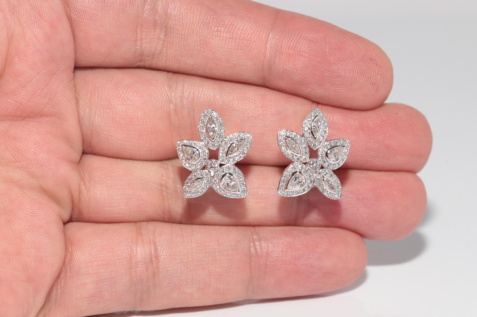 Vintage CIRCA 1990er Jahre 18k Gold natürlichen Diamanten verziert Blatt Design Ohrring im Angebot 2