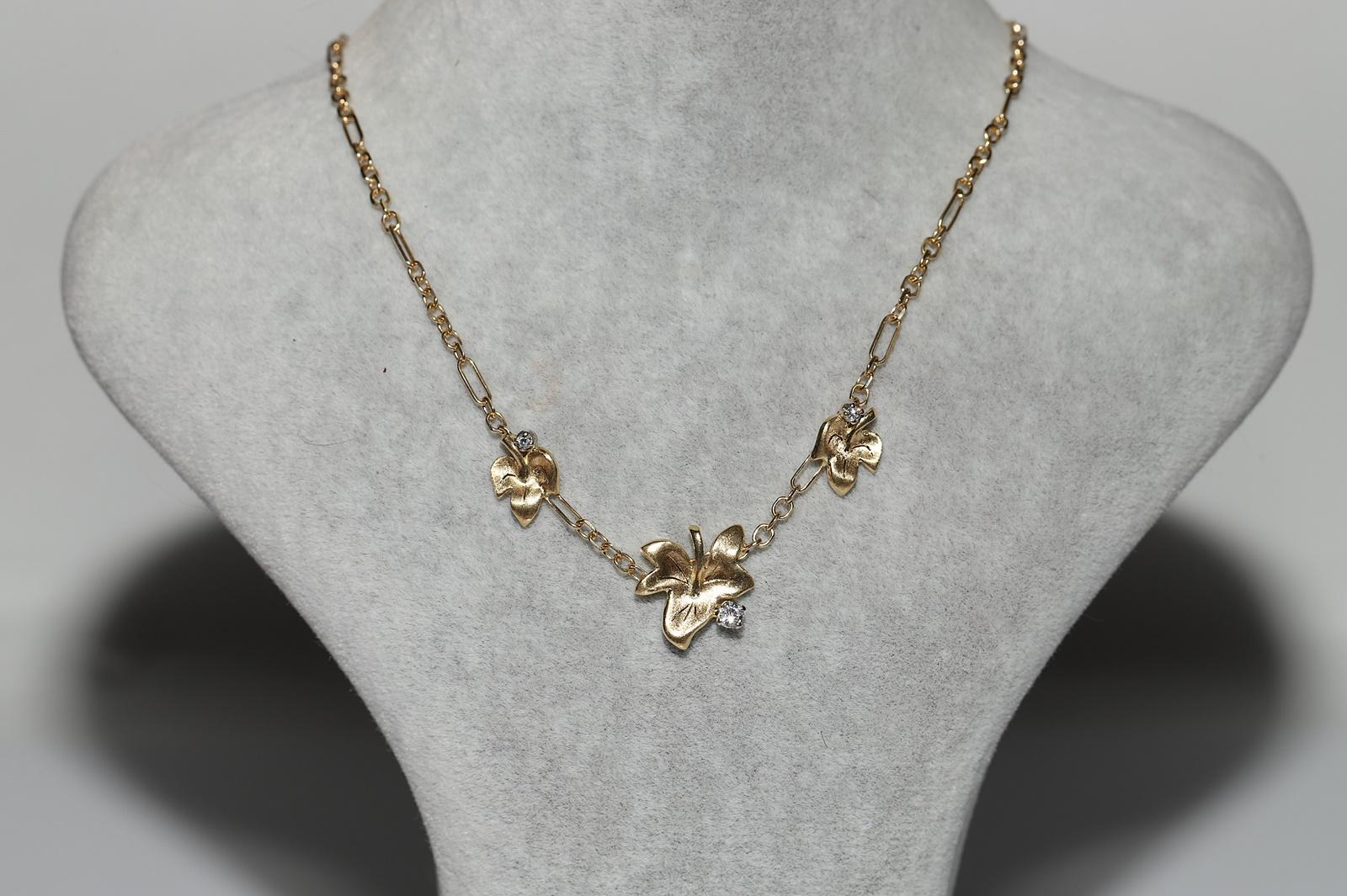 In sehr gutem Zustand.
Das Gesamtgewicht beträgt 6.2 Gramm.
Insgesamt ist Diamant 0,10 ct.
Der Diamant hat die Farbe H und die Reinheit vvs-vs.
Die Gesamtlänge der Kette beträgt 40 cm.
Bitte kontaktieren Sie uns bei Fragen.