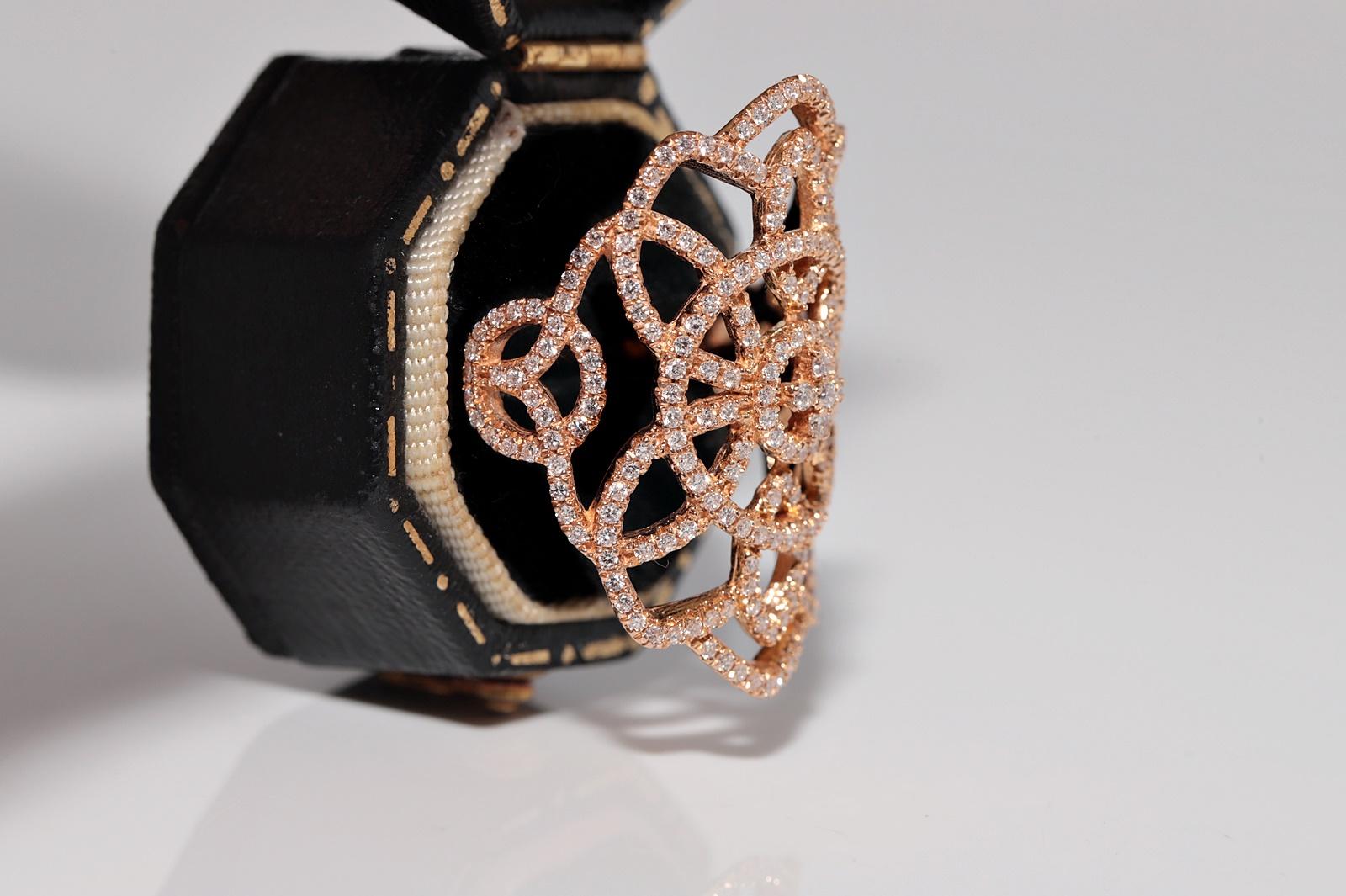 Vintage Circa 1990er Jahre 18k Gold Natürlicher Diamant Dekorierter Navette Ring (Kunsthandwerker*in) im Angebot