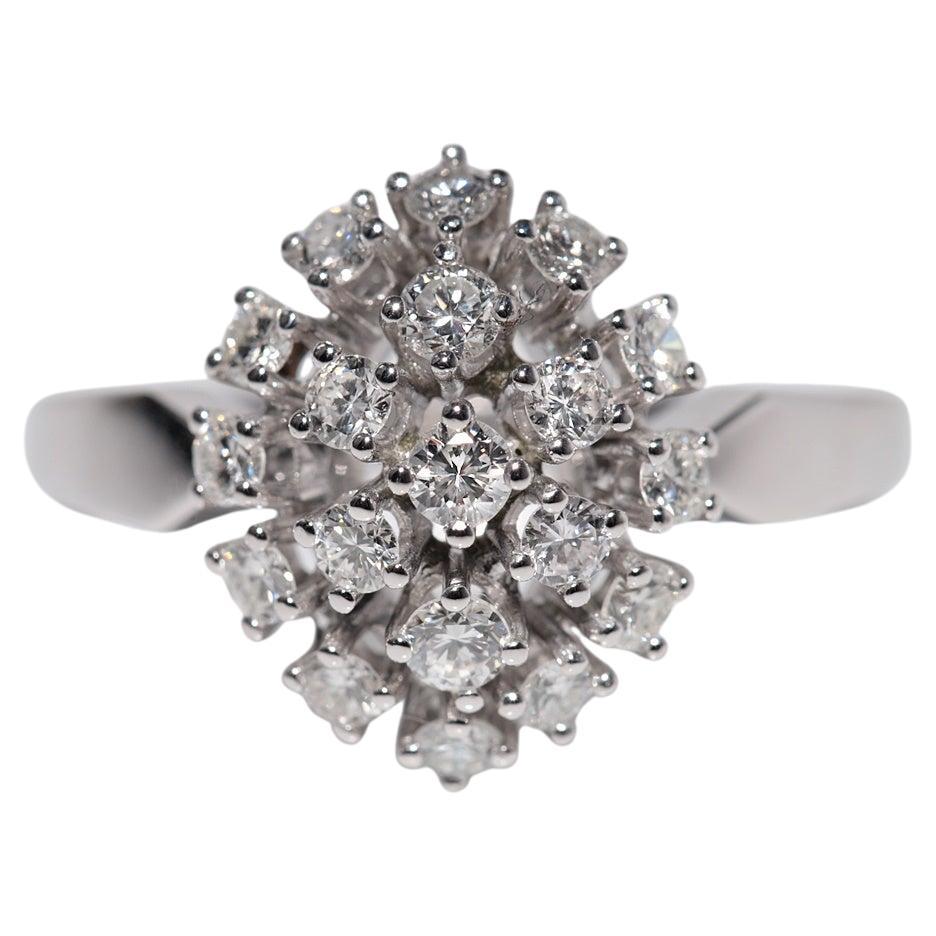 Vintage Circa 1990er Jahre 18k Gold Natürlicher Diamant Dekorierter Navette Ring im Angebot