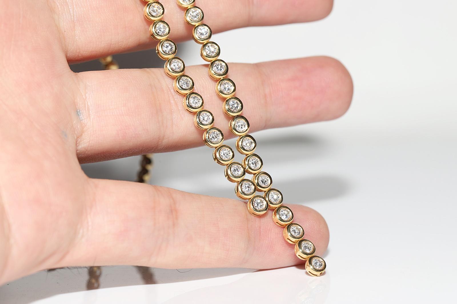 Vintage Circa 1990er Jahre 18k Gold Natürlicher Diamant Dekorierte Vintage-Halskette im Angebot 4