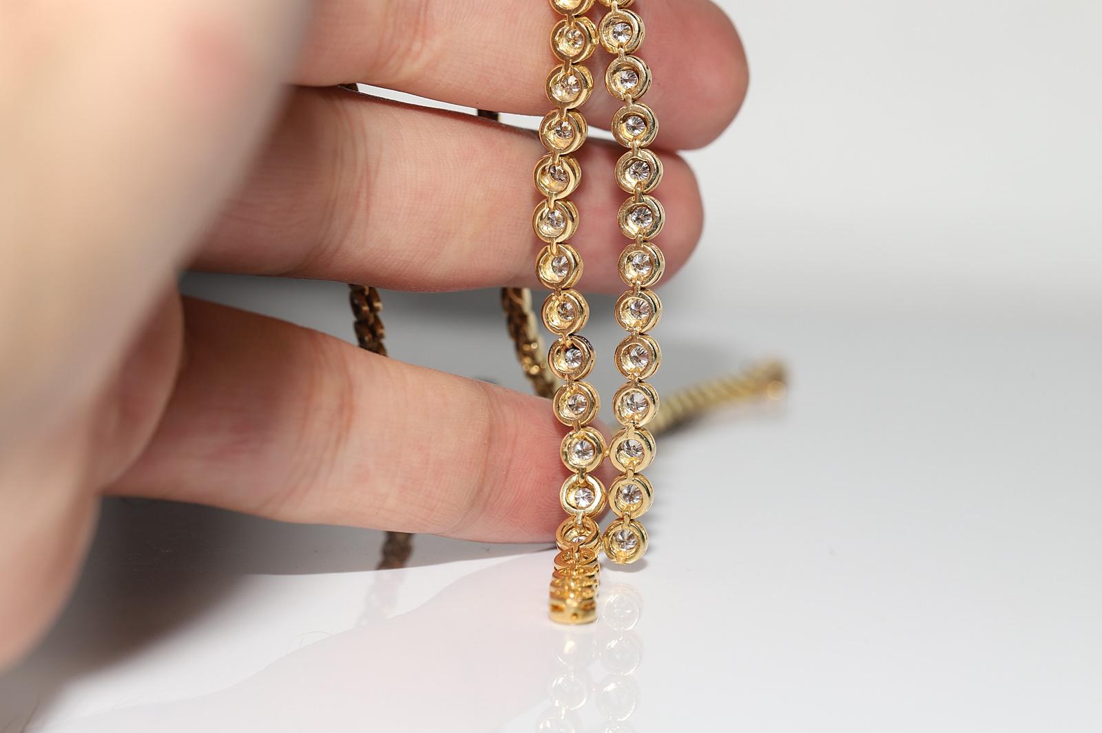 Vintage Circa 1990er Jahre 18k Gold Natürlicher Diamant Dekorierte Vintage-Halskette im Angebot 10